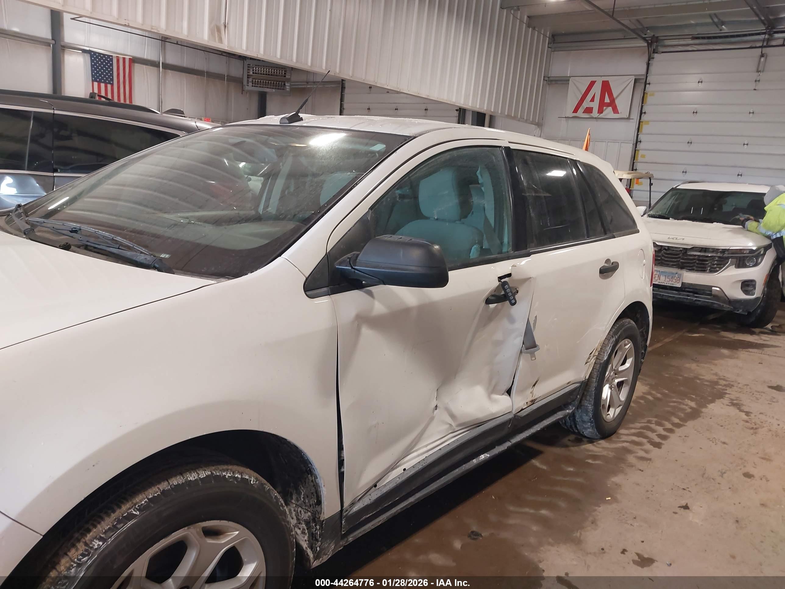 FORD EDGE image 6