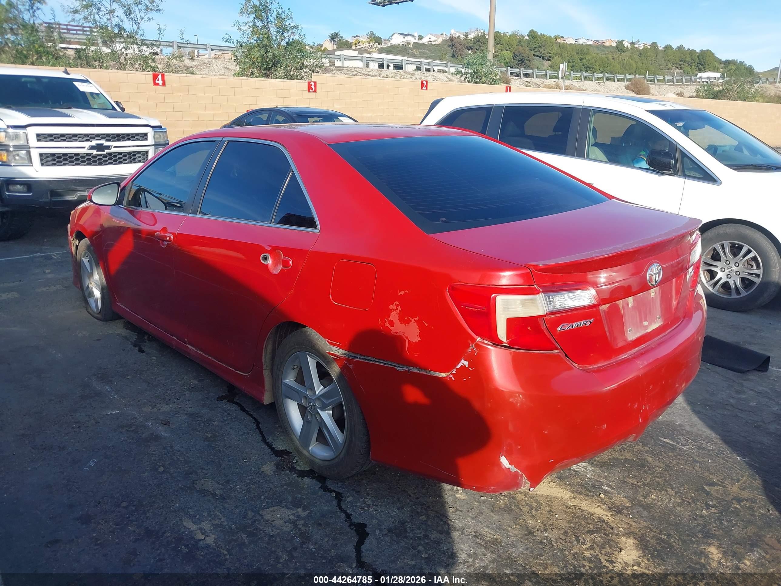 TOYOTA CAMRY image 3