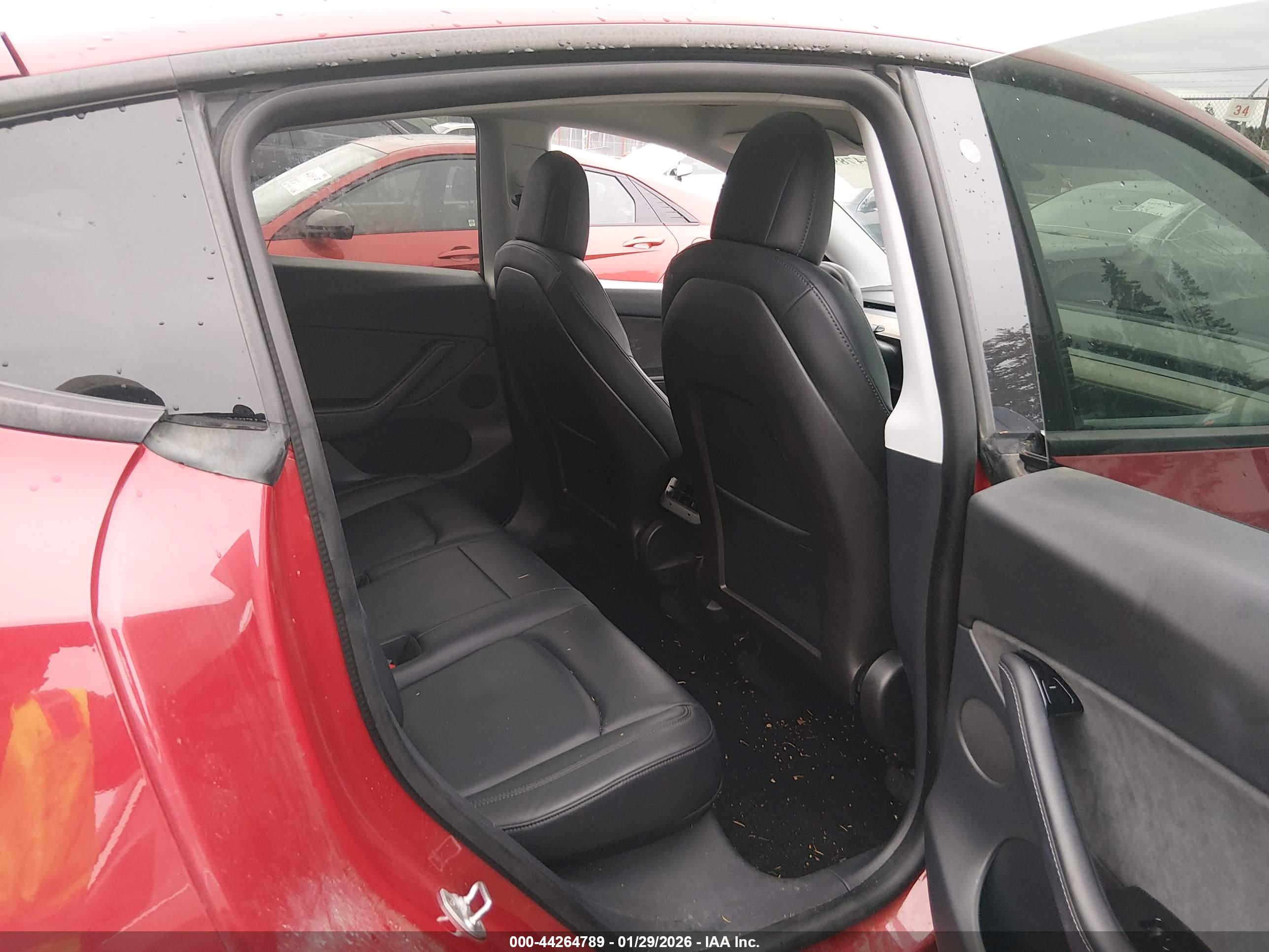 TESLA MODEL image 8