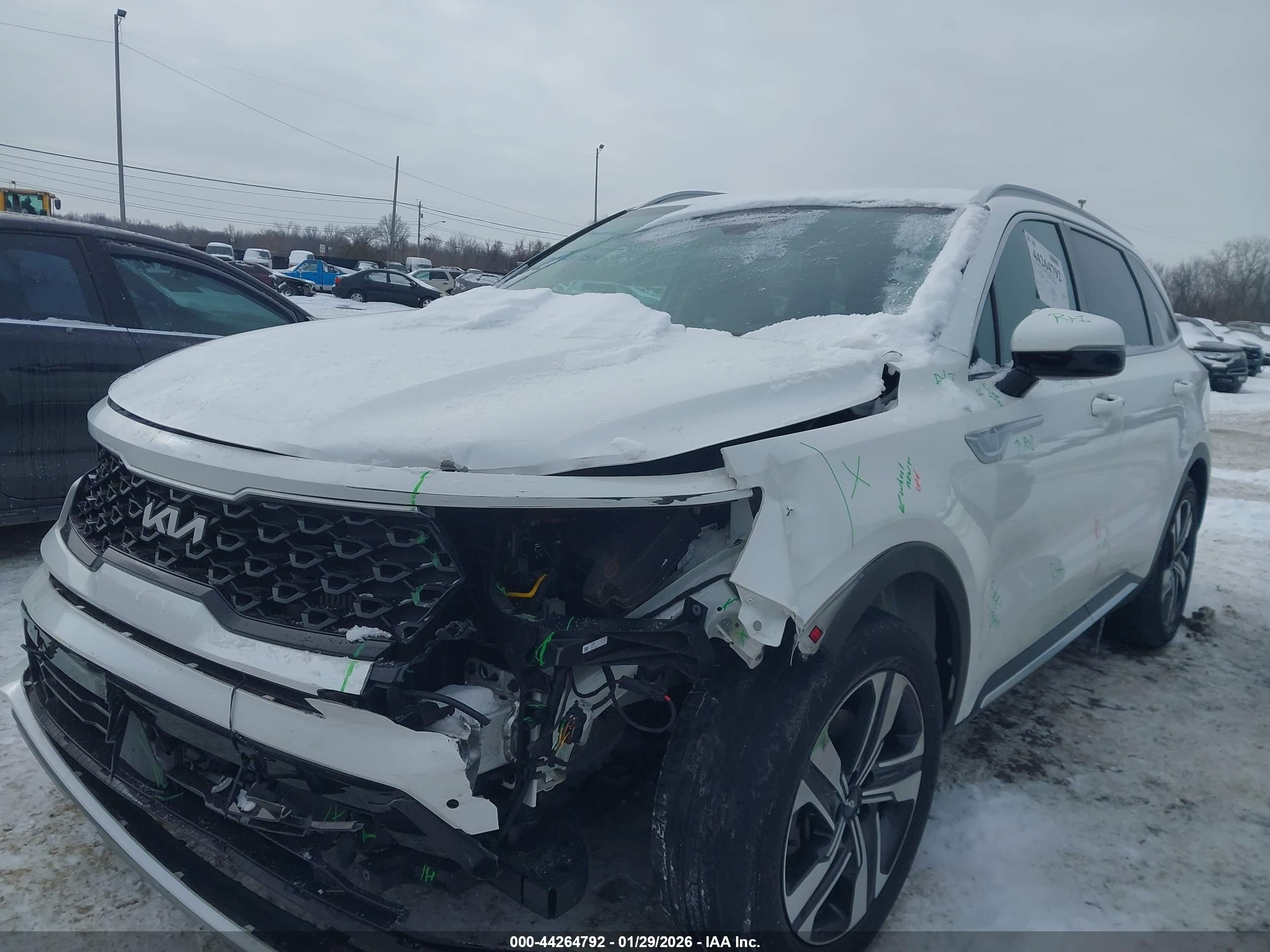 KIA SORENTO image 2