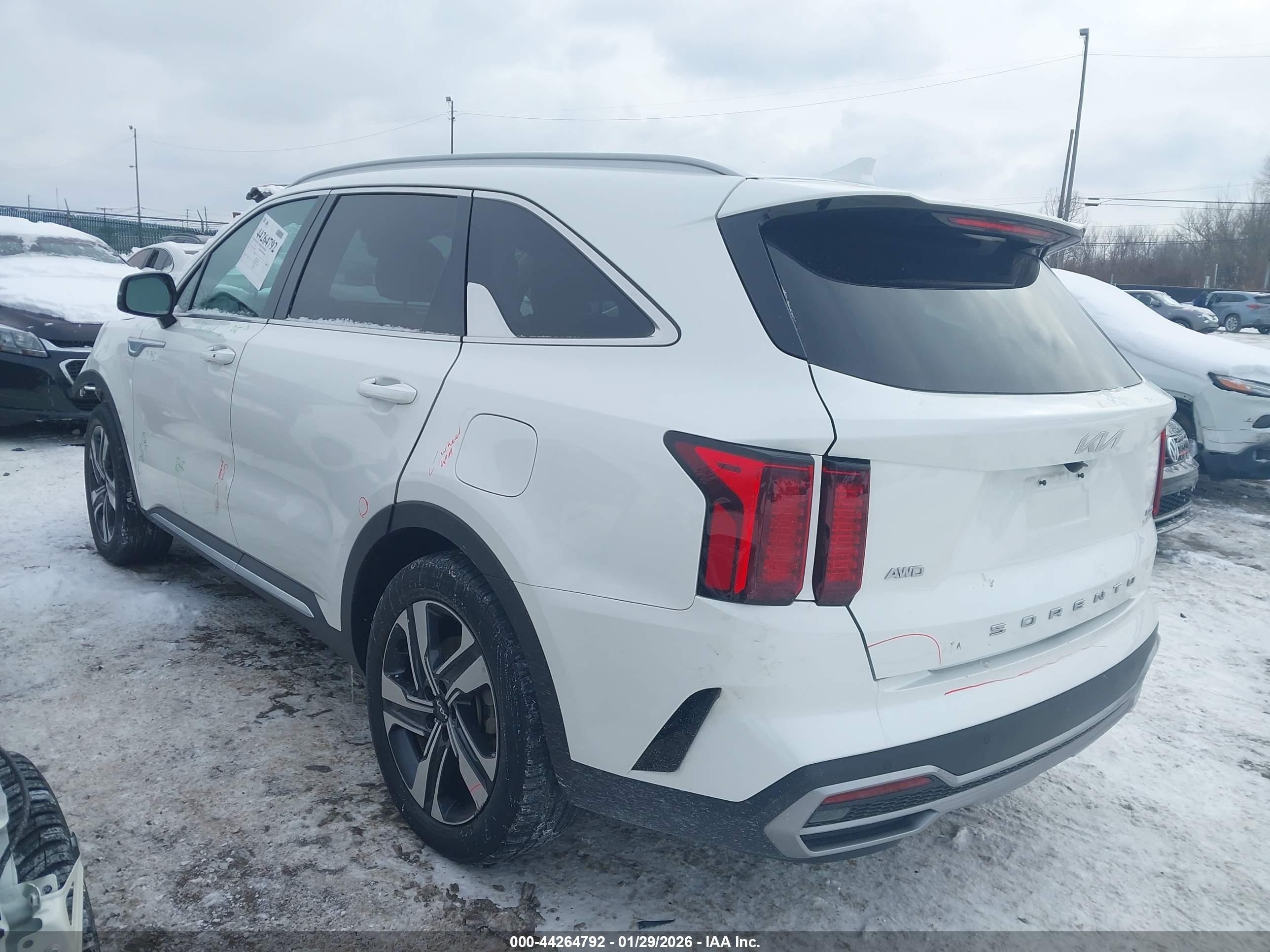KIA SORENTO image 3
