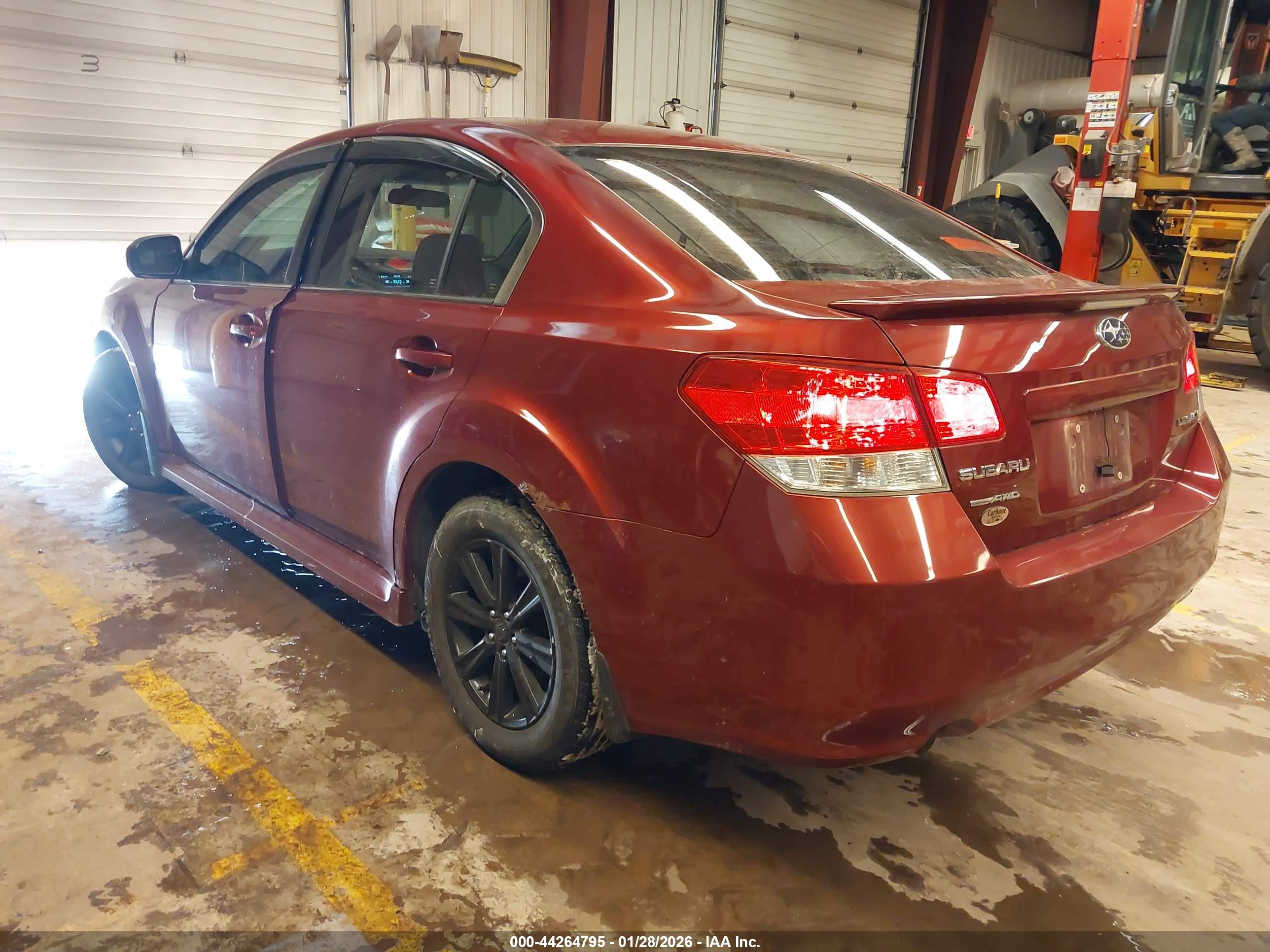 SUBARU LEGACY image 3