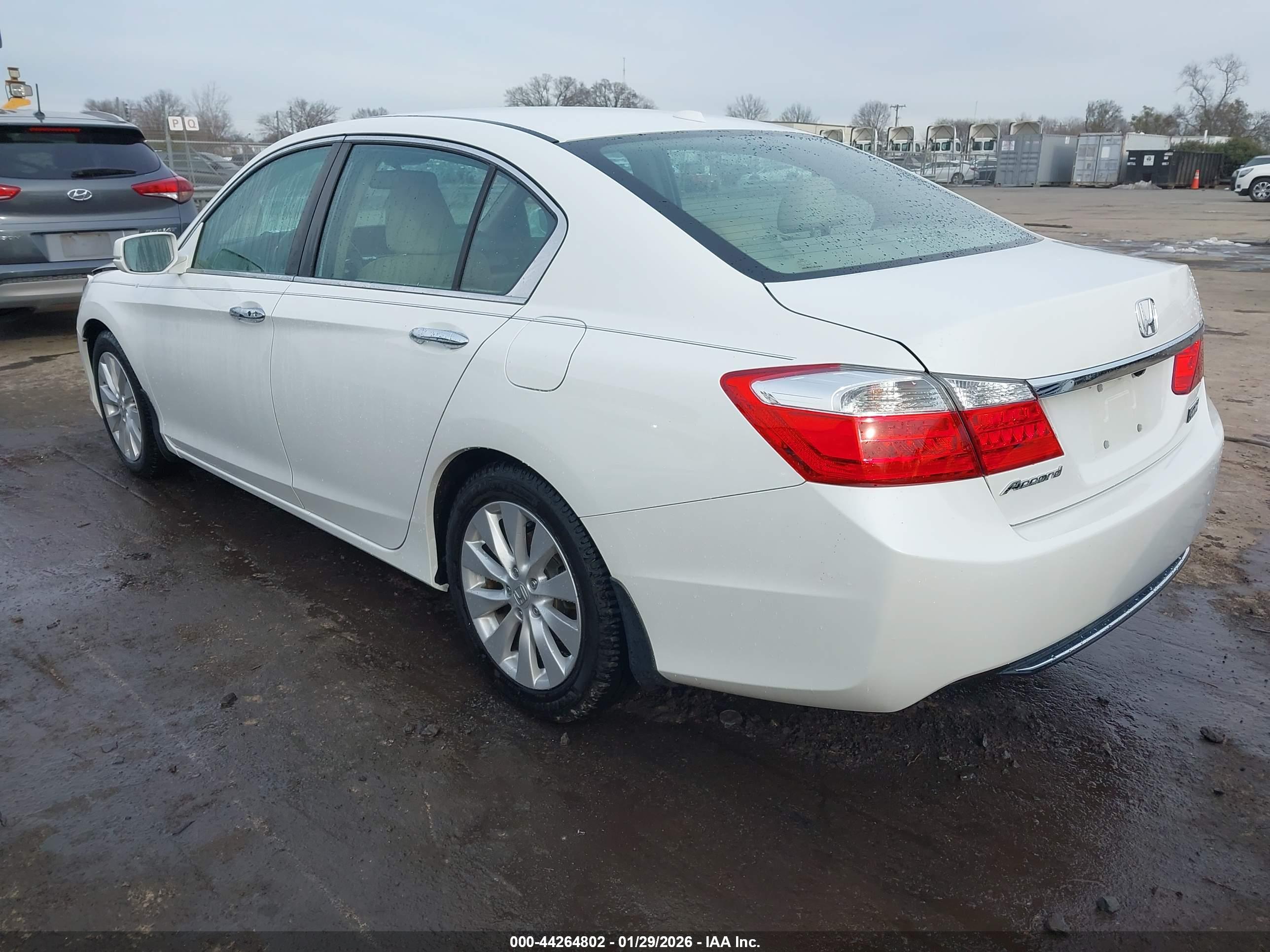 HONDA ACCORD image 3