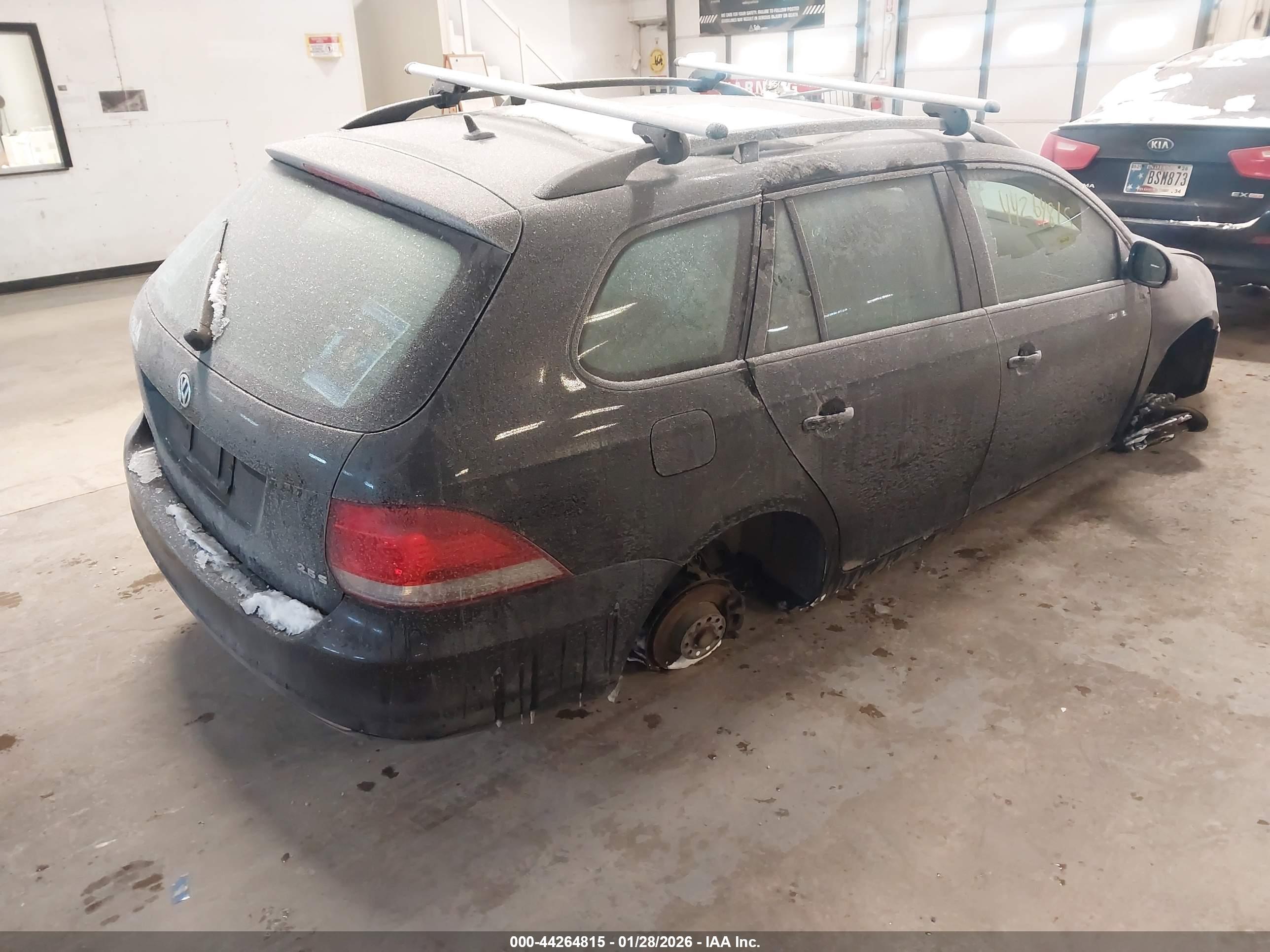 VOLKSWAGEN JETTA image 4