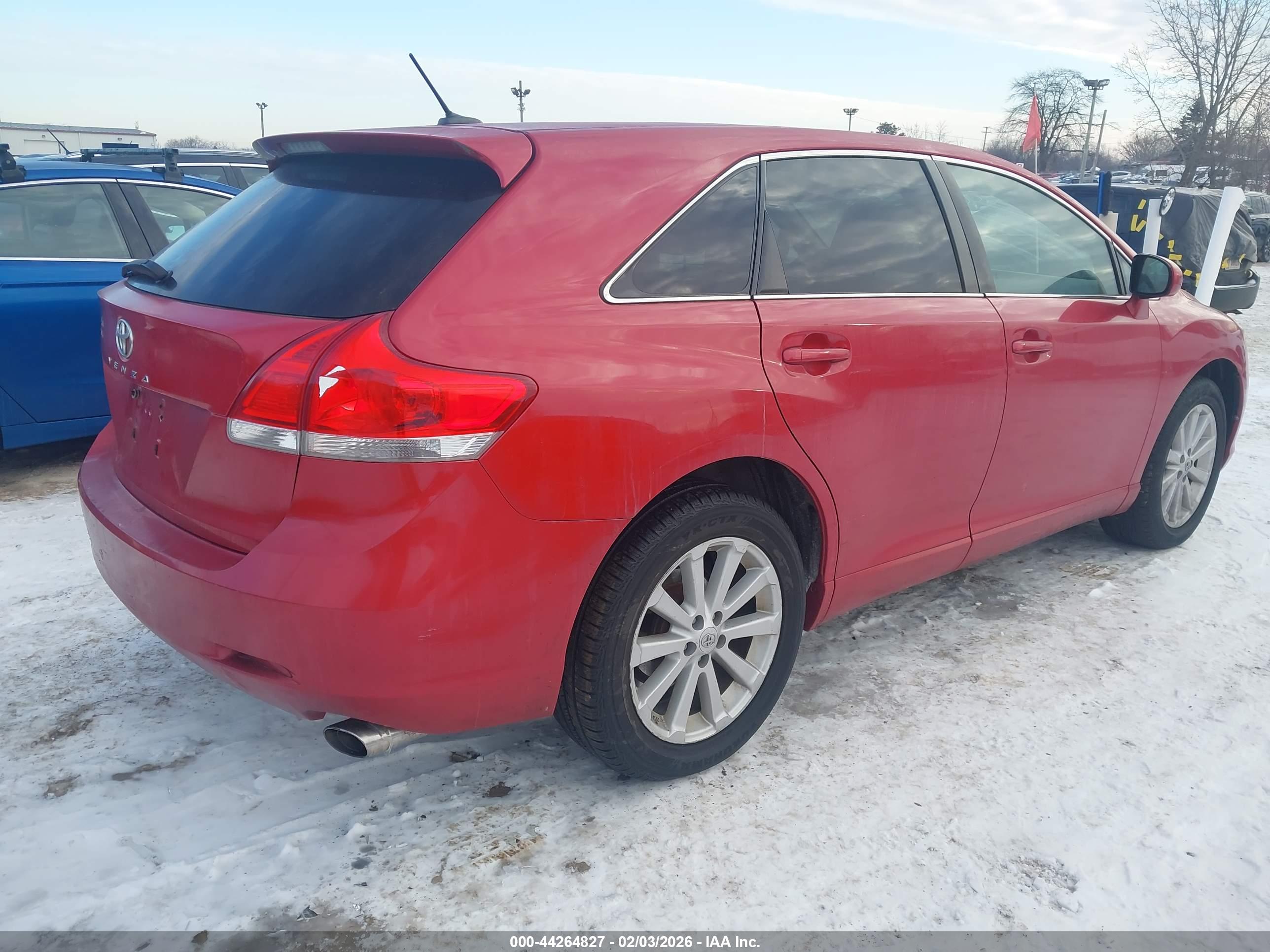 TOYOTA VENZA image 4