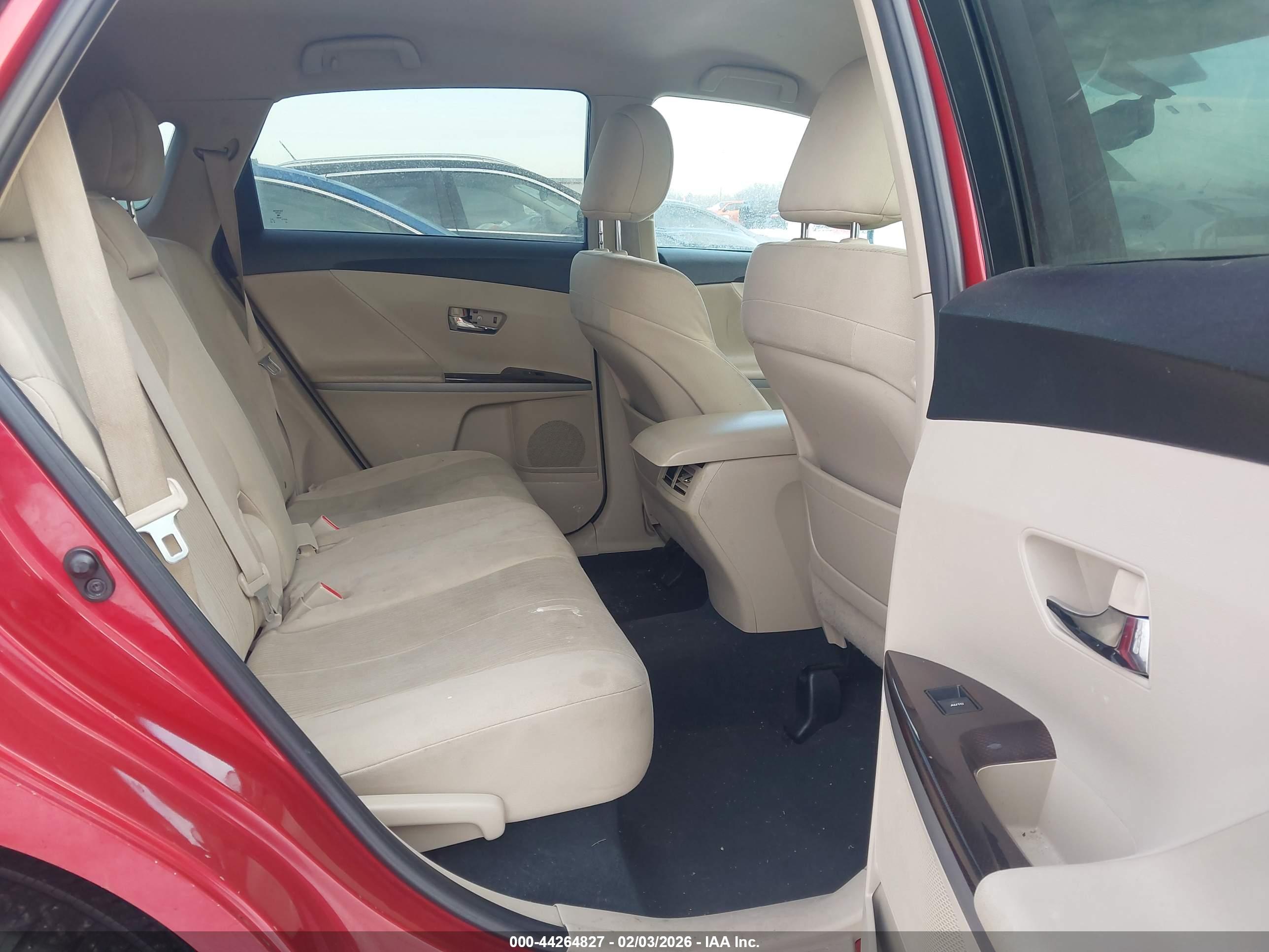 TOYOTA VENZA image 8