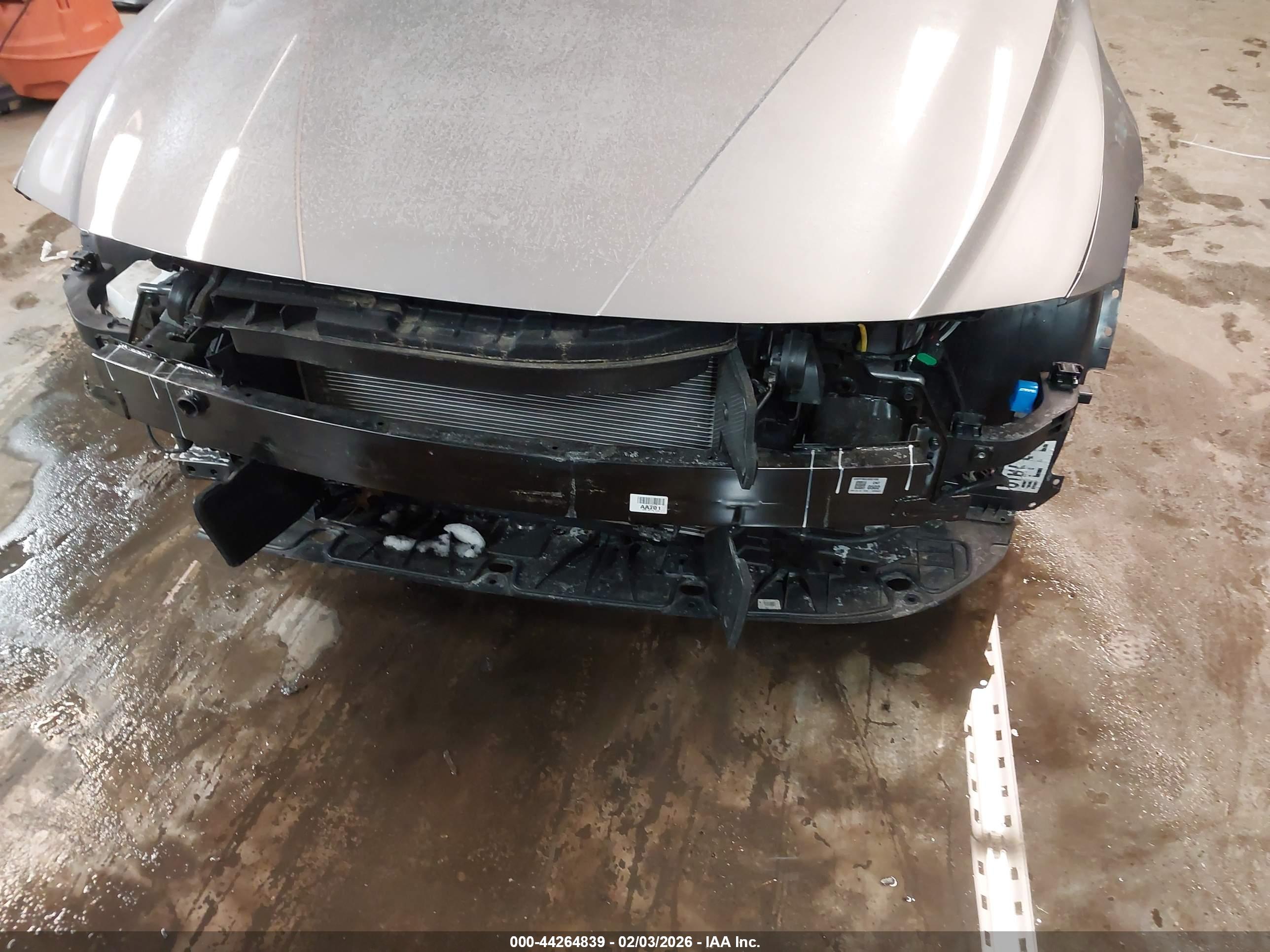 HYUNDAI ELANTRA image 6