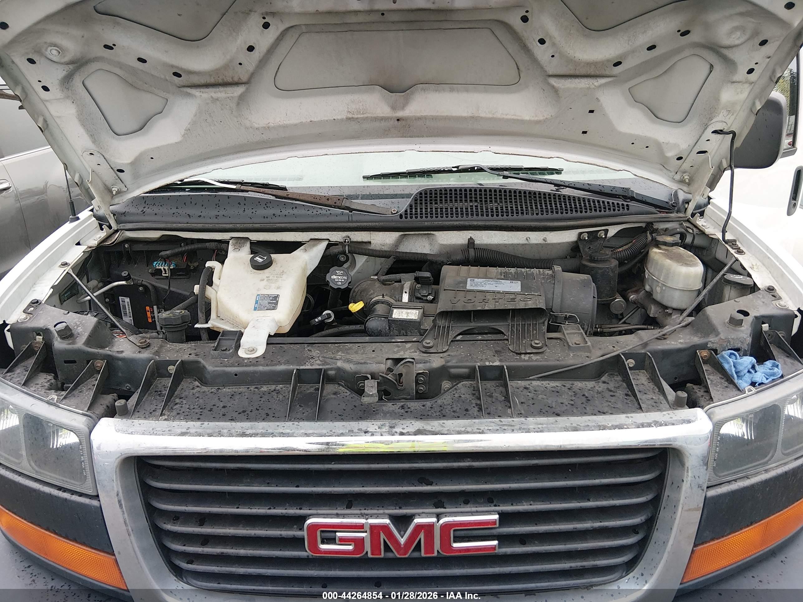 GMC SAVANA image 6