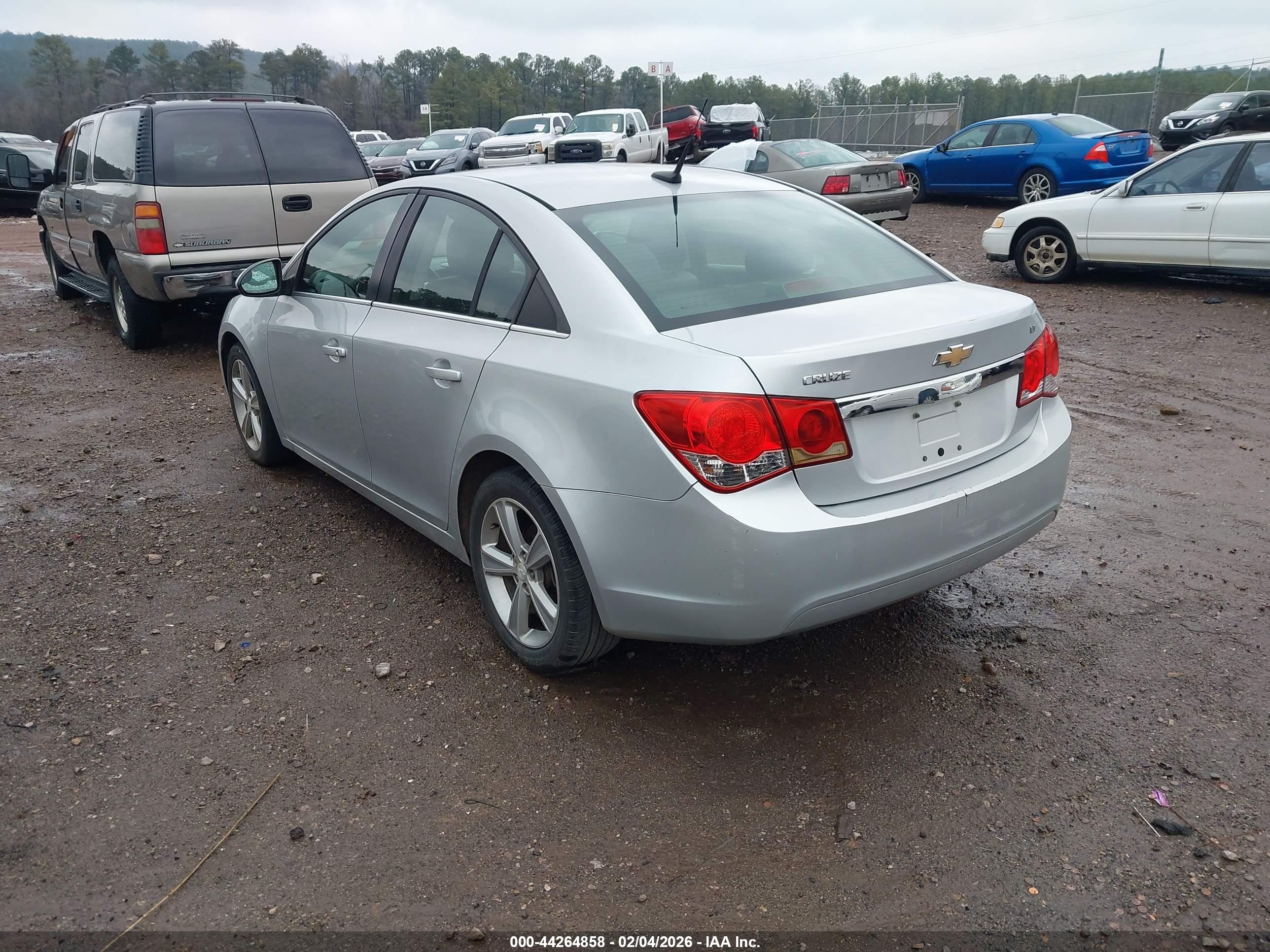 CHEVROLET CRUZE image 3