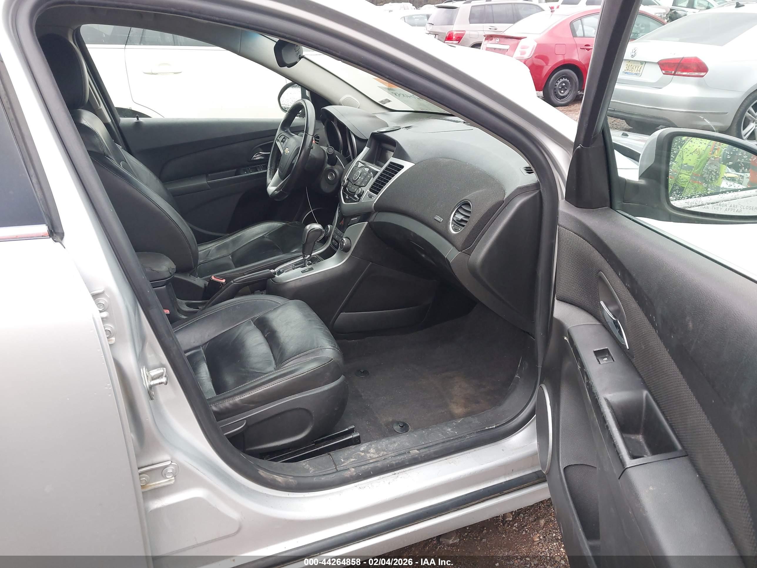 CHEVROLET CRUZE image 5