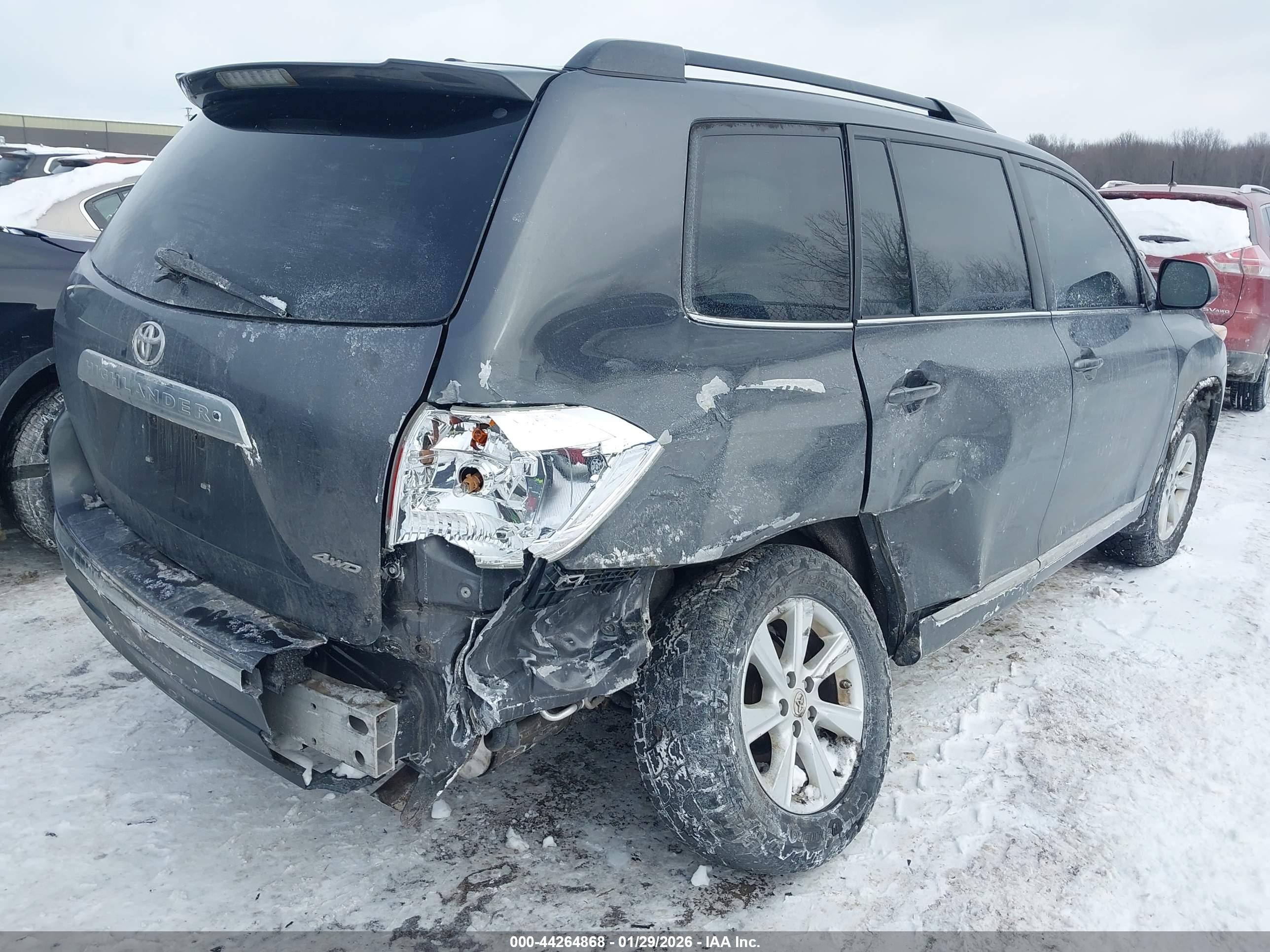 TOYOTA HIGHLANDER image 6