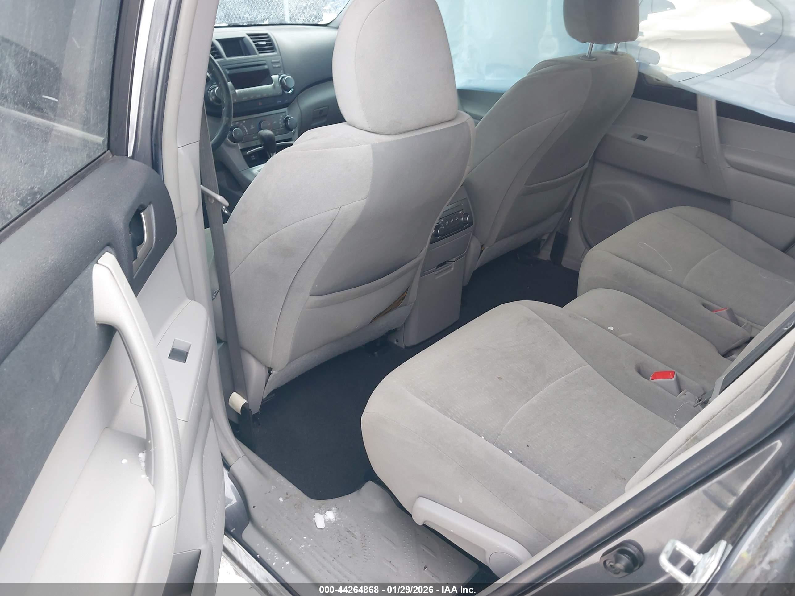 TOYOTA HIGHLANDER image 8