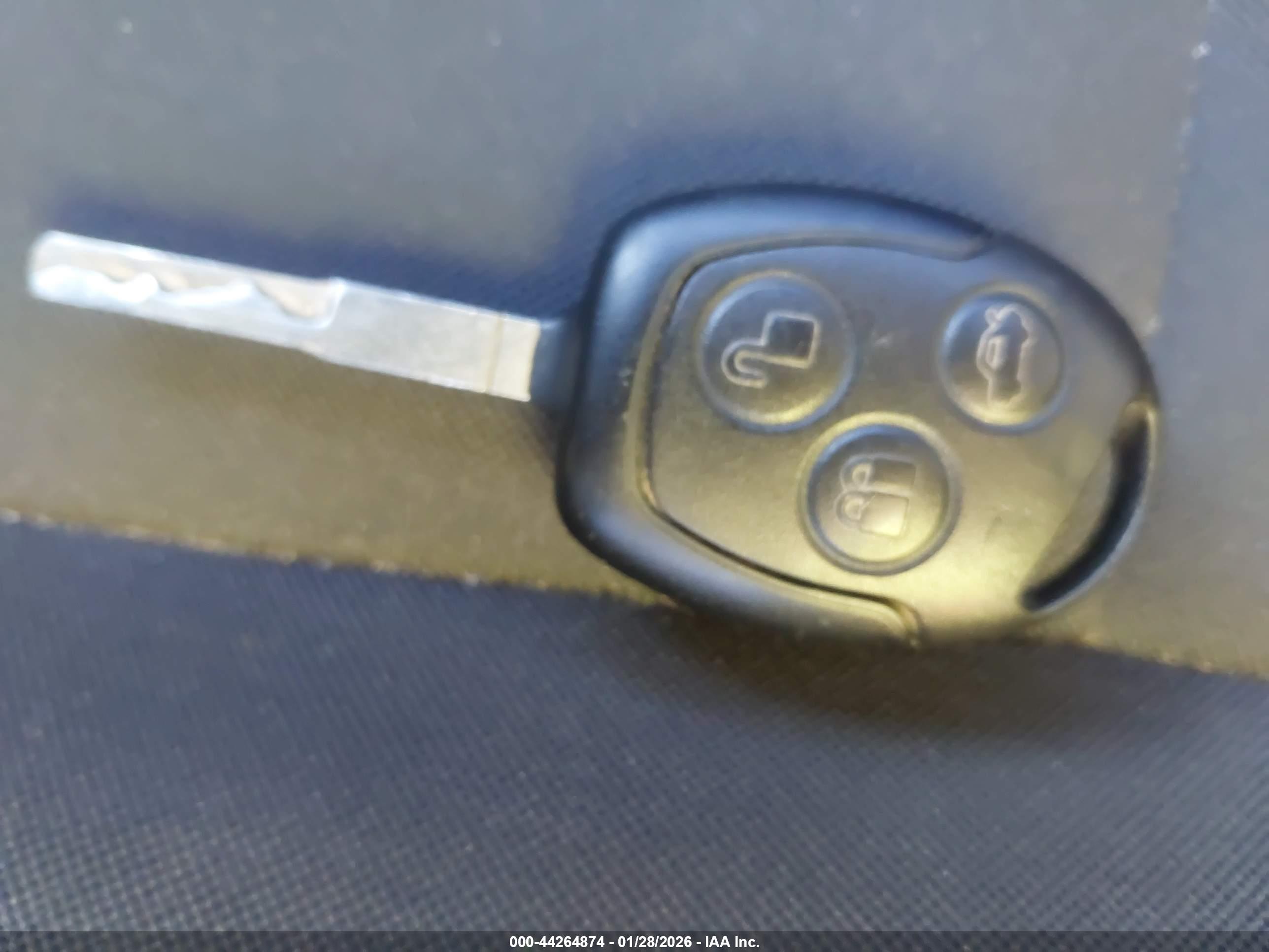 FORD FIESTA image 11