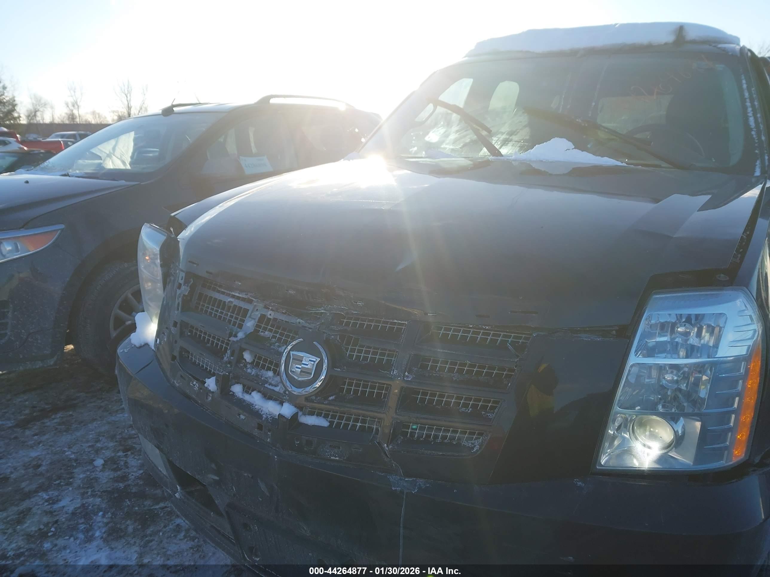 CADILLAC ESCALADE image 6