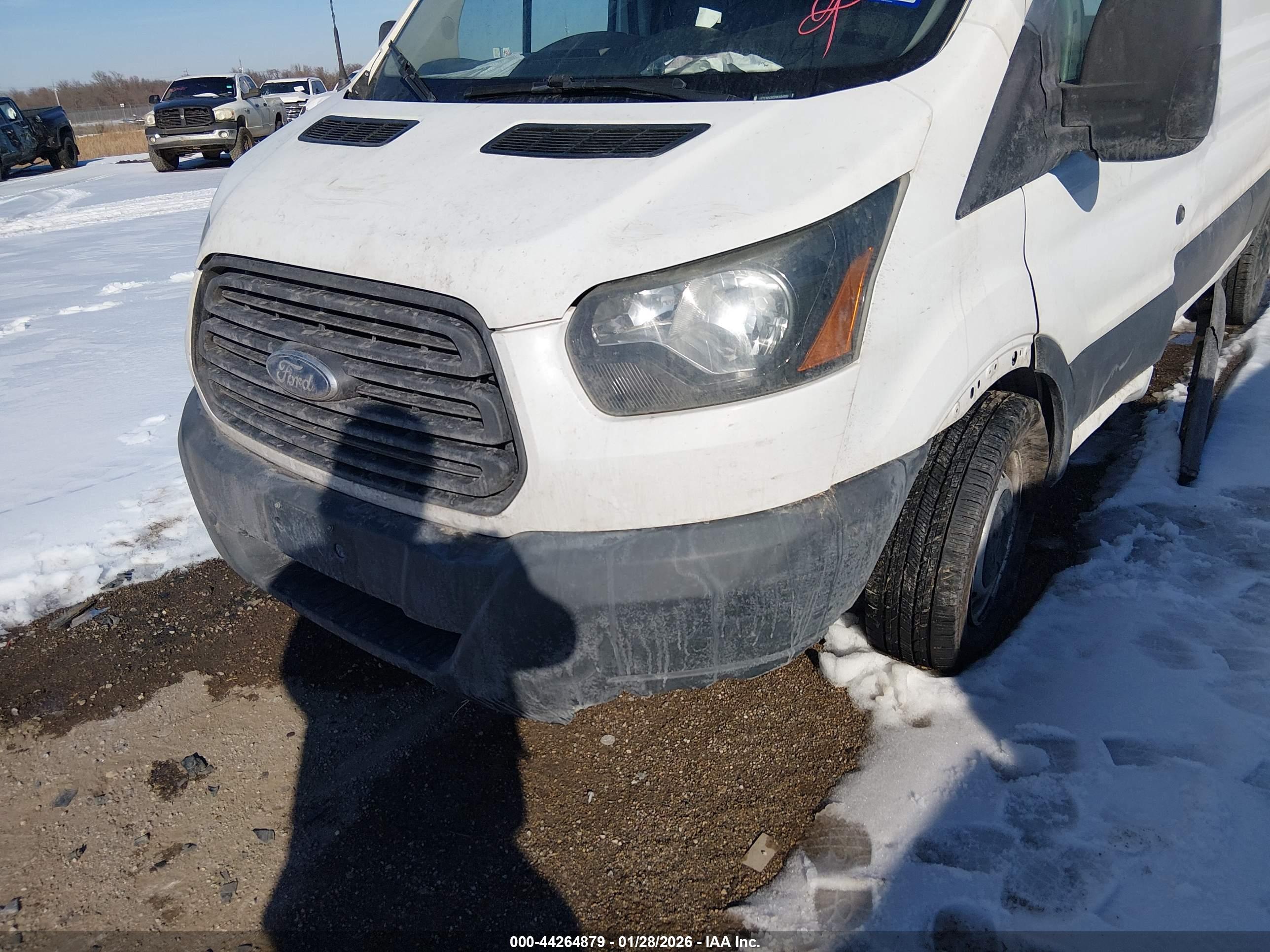 FORD TRANSIT-250 image 6