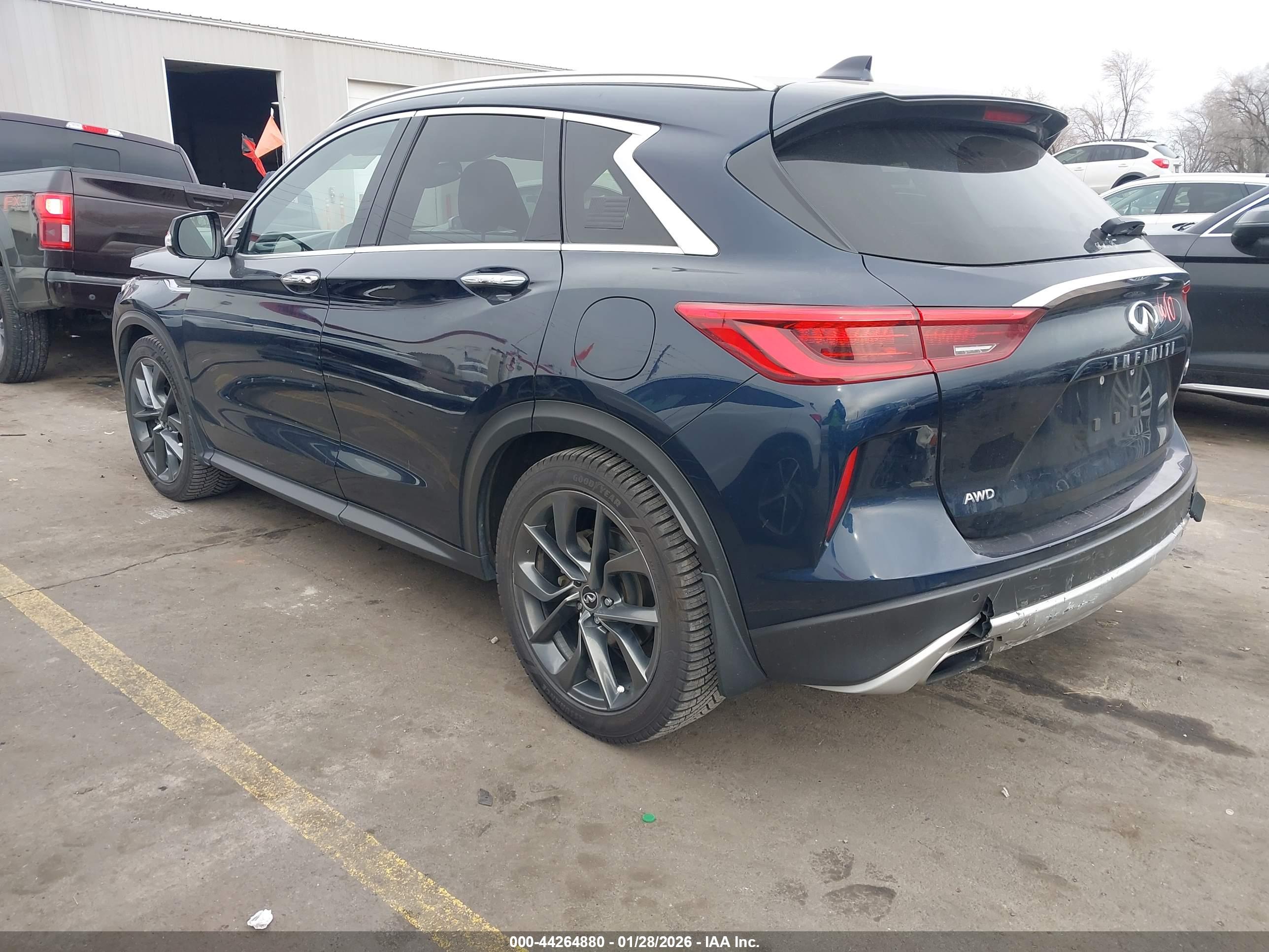 INFINITI QX50 image 3