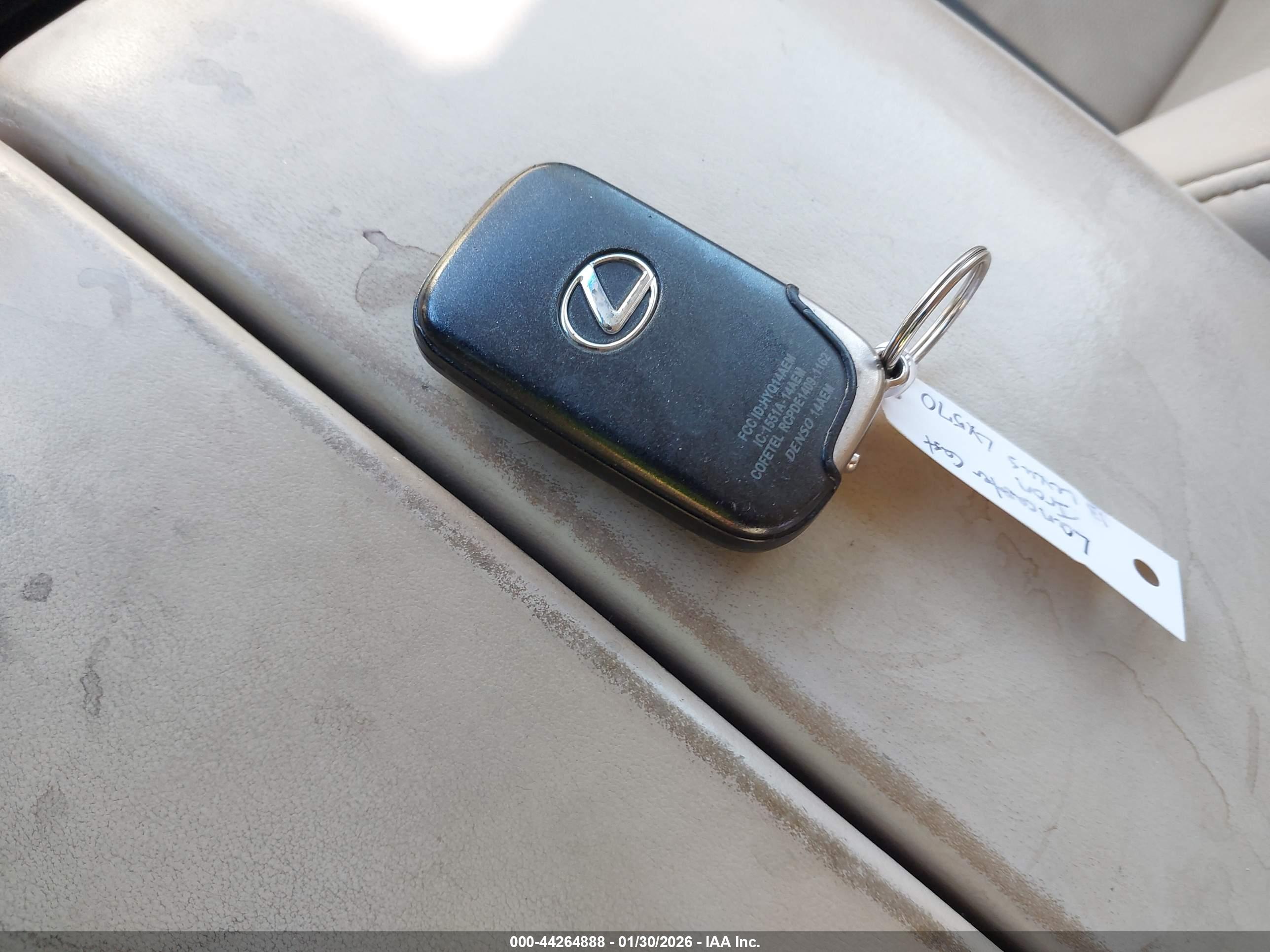 LEXUS LX image 11