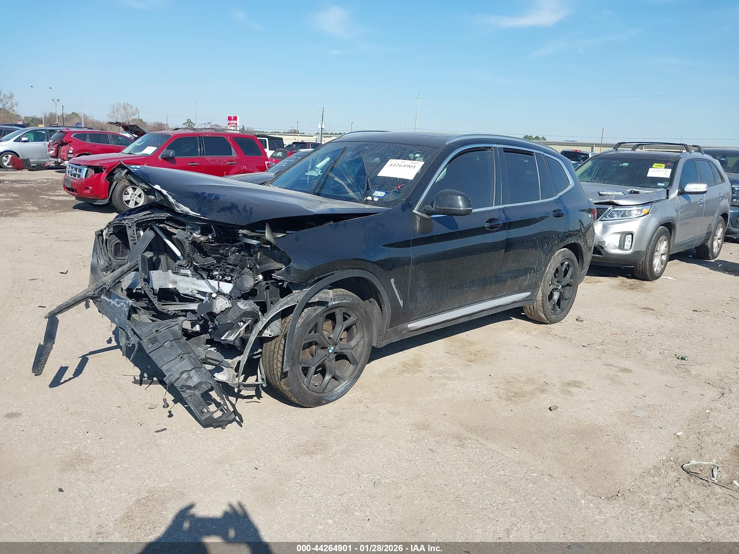 BMW X3 image 2
