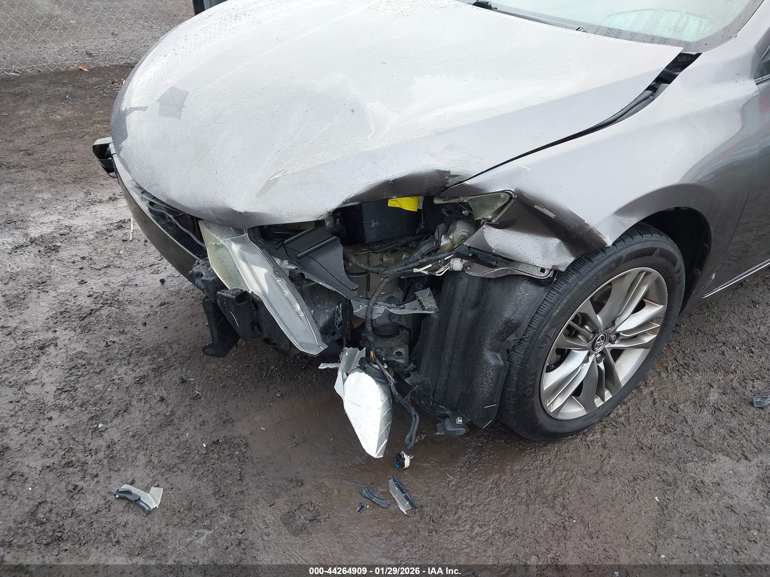 TOYOTA CAMRY image 6