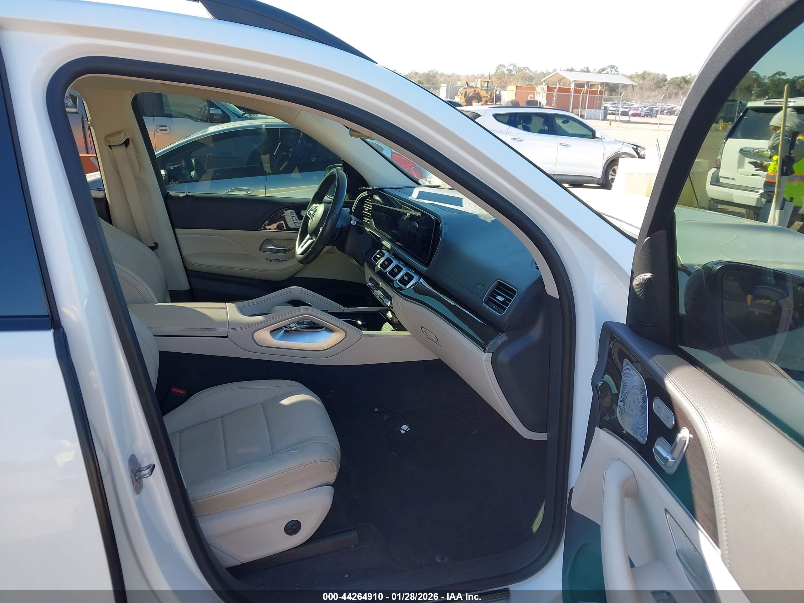 MERCEDES-BENZ GLE image 5