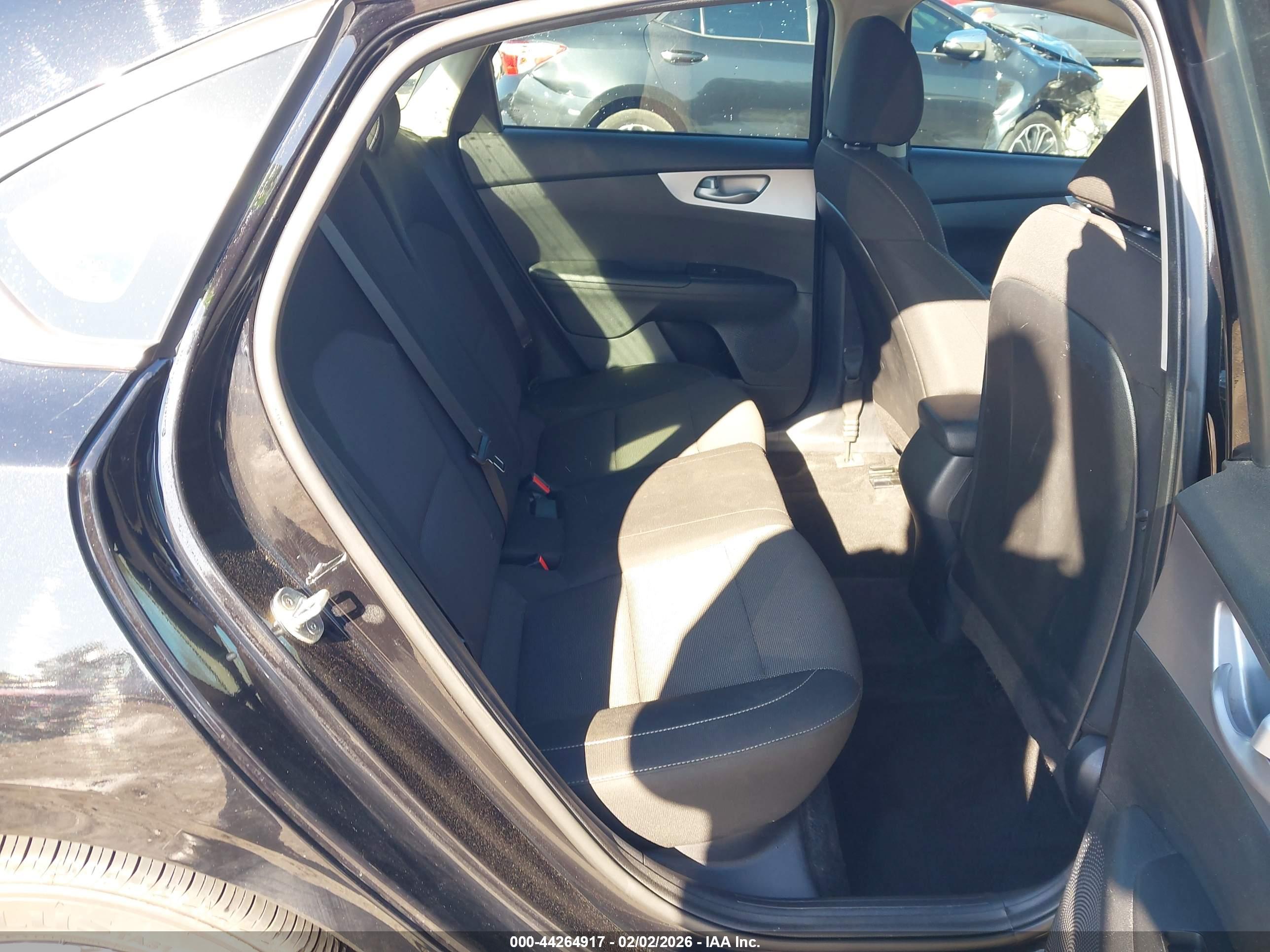 KIA FORTE image 8