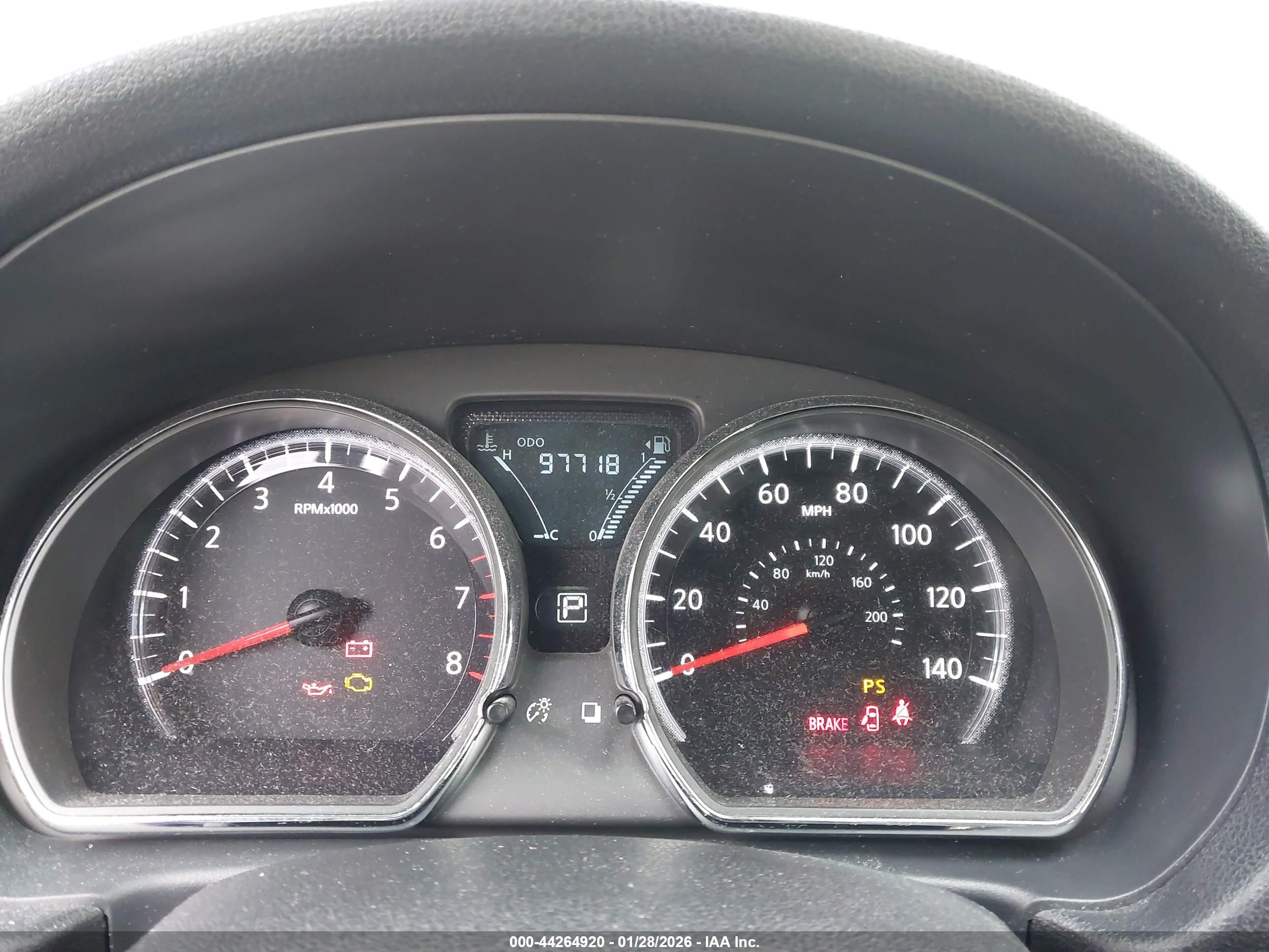 NISSAN VERSA image 7