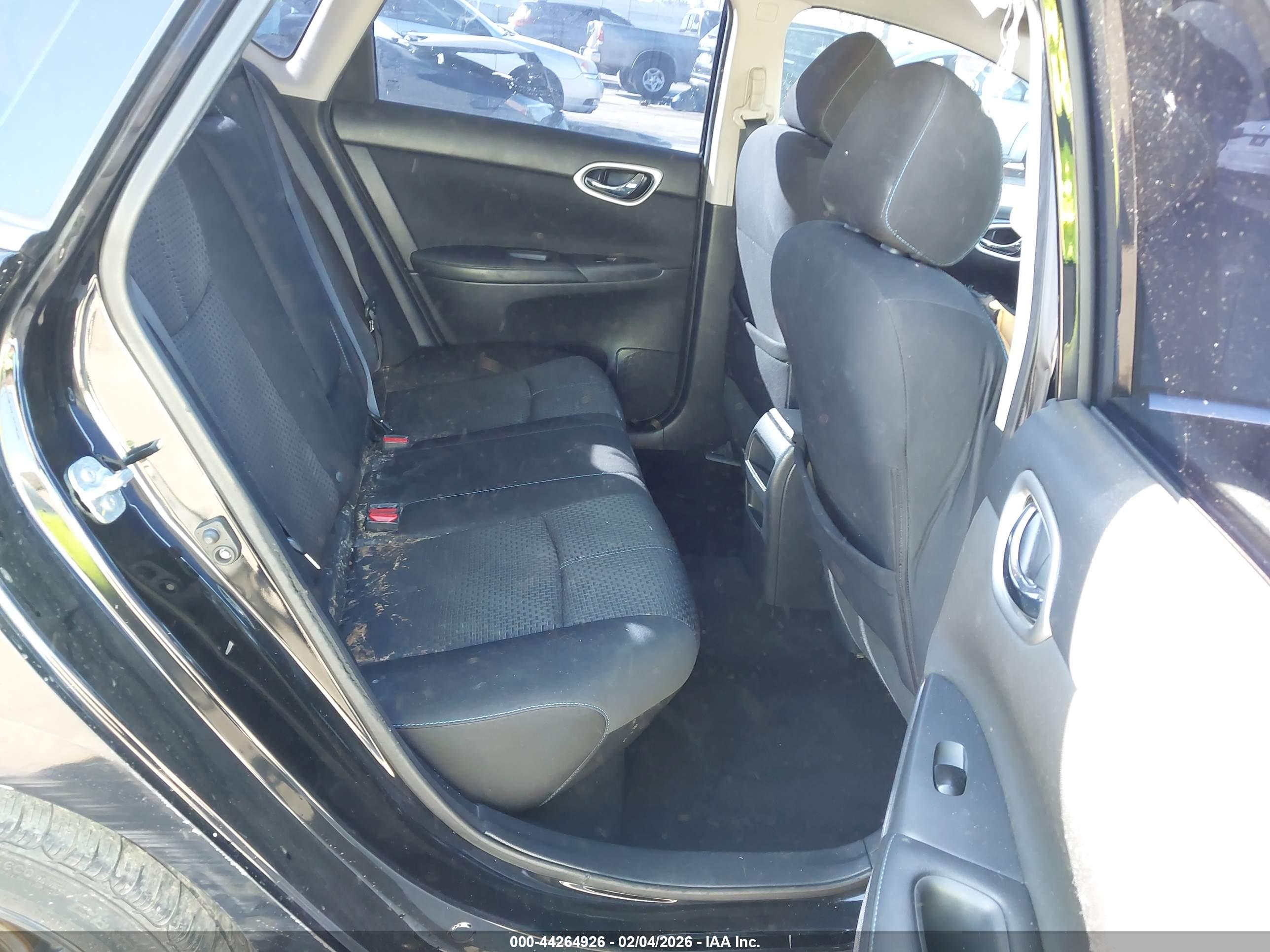 NISSAN SENTRA image 8