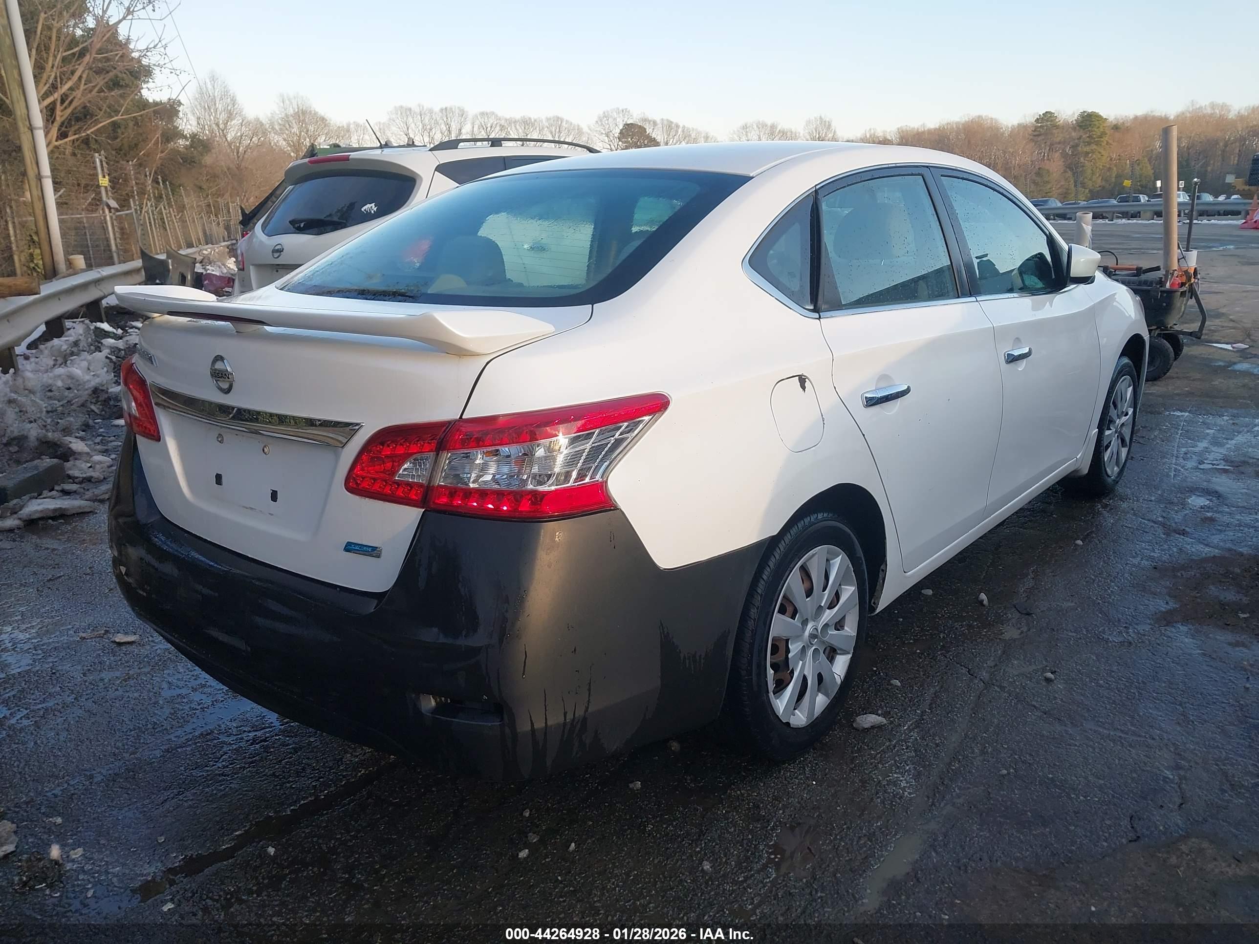 NISSAN SENTRA image 4