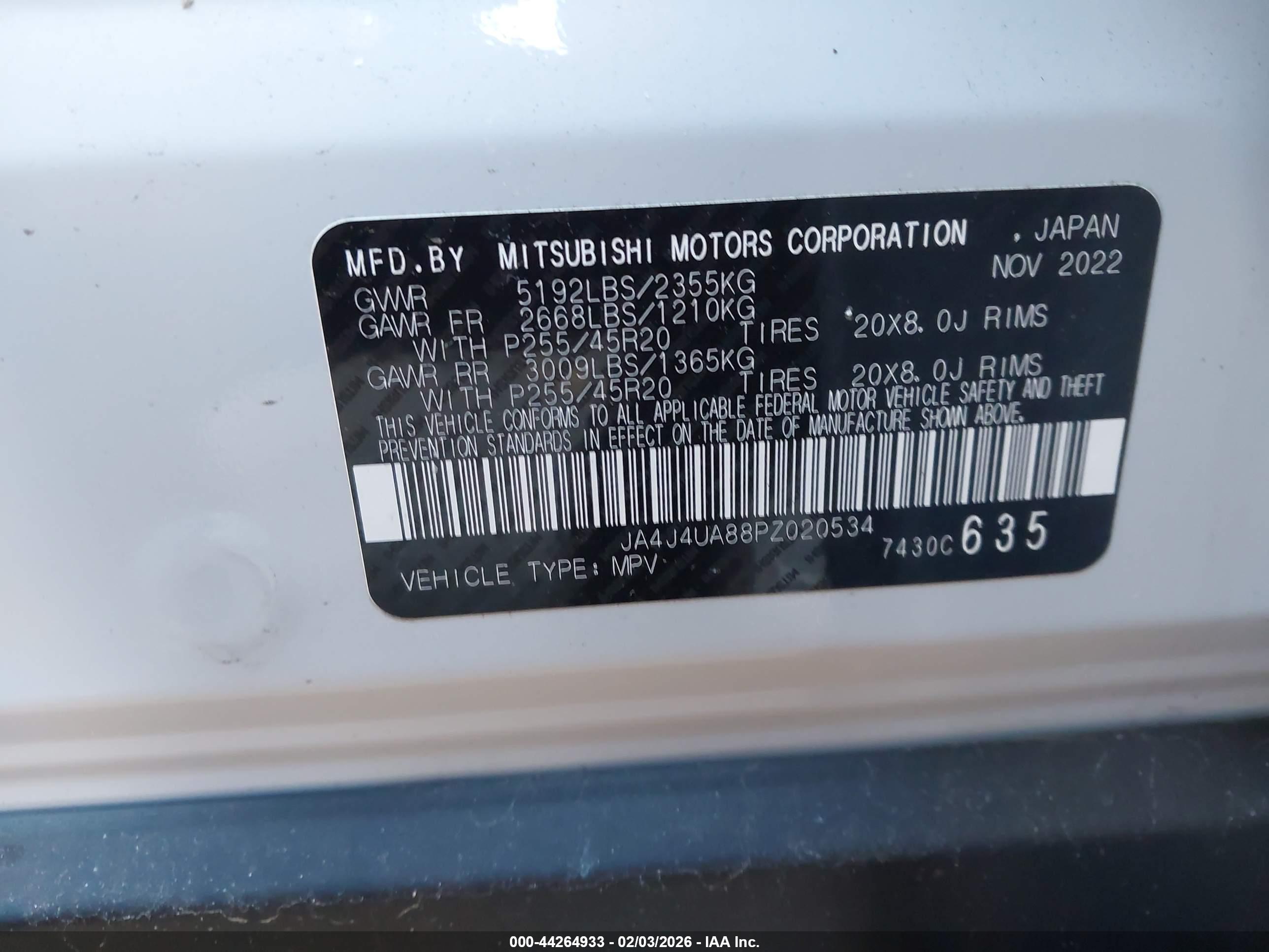 MITSUBISHI OUTLANDER image 9