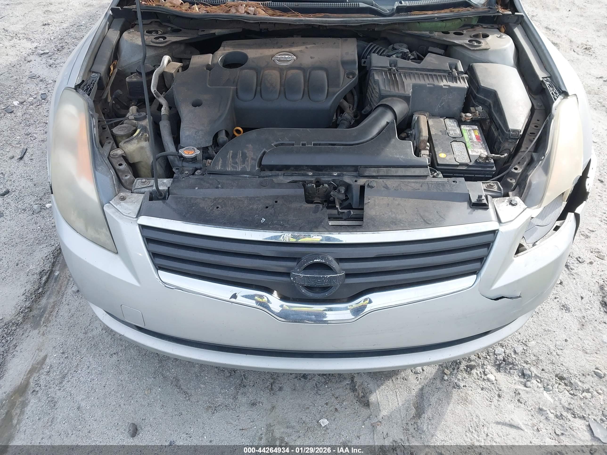 NISSAN ALTIMA image 10