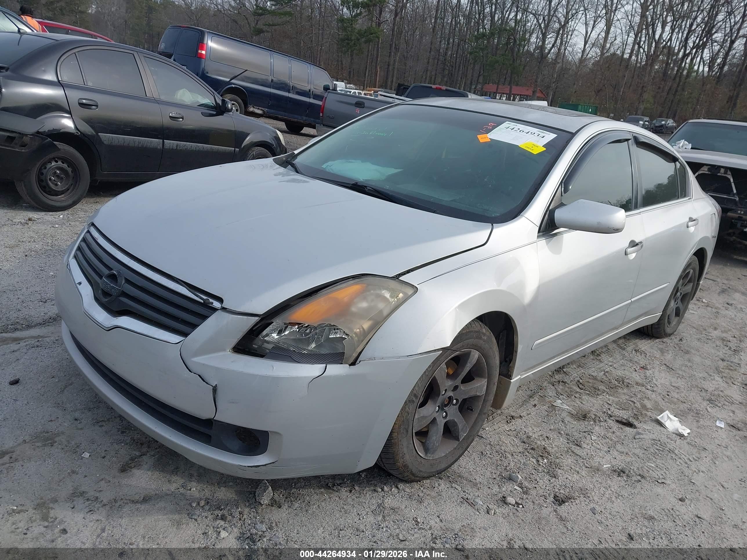NISSAN ALTIMA image 6