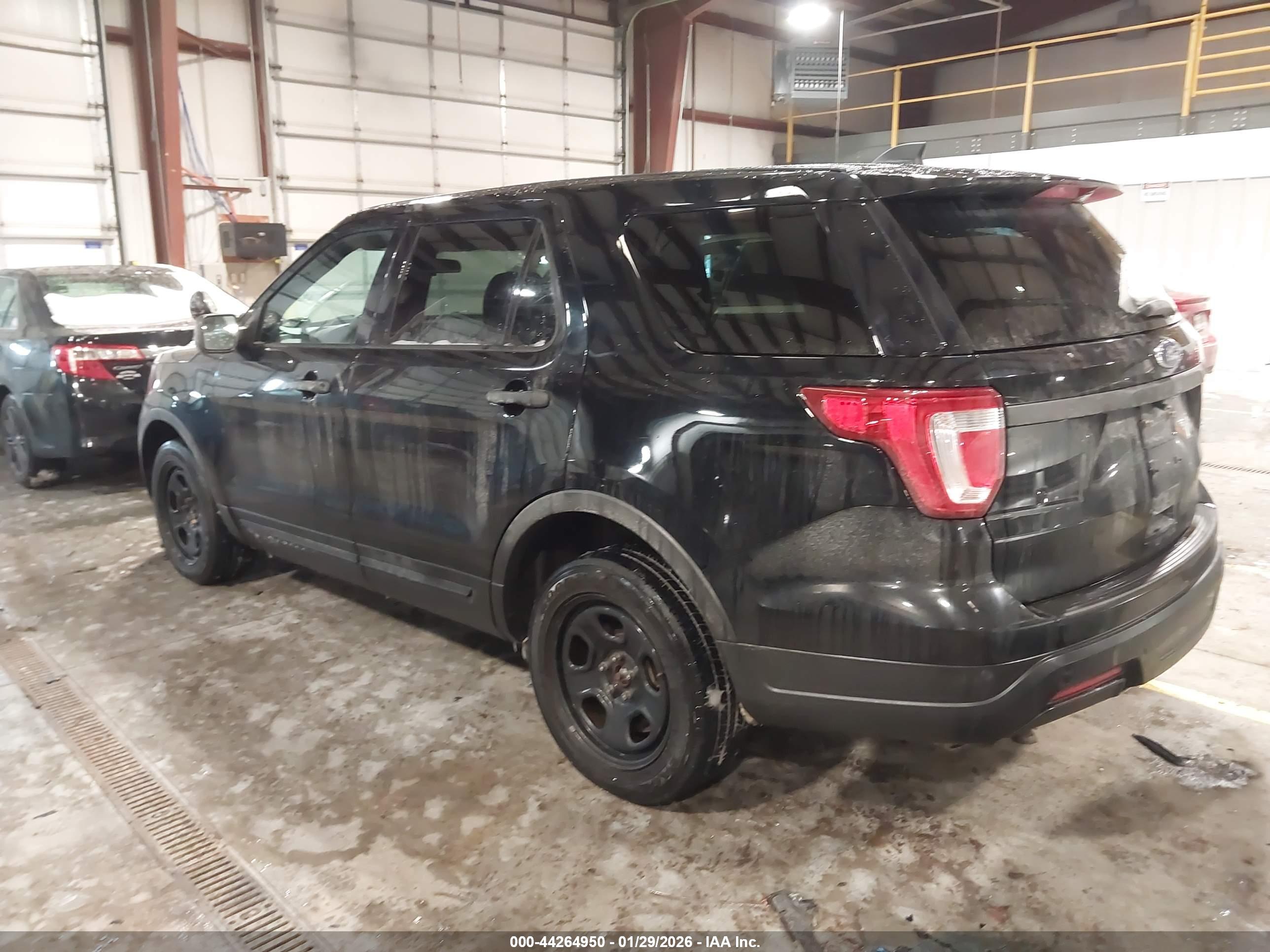 FORD POLICE image 3