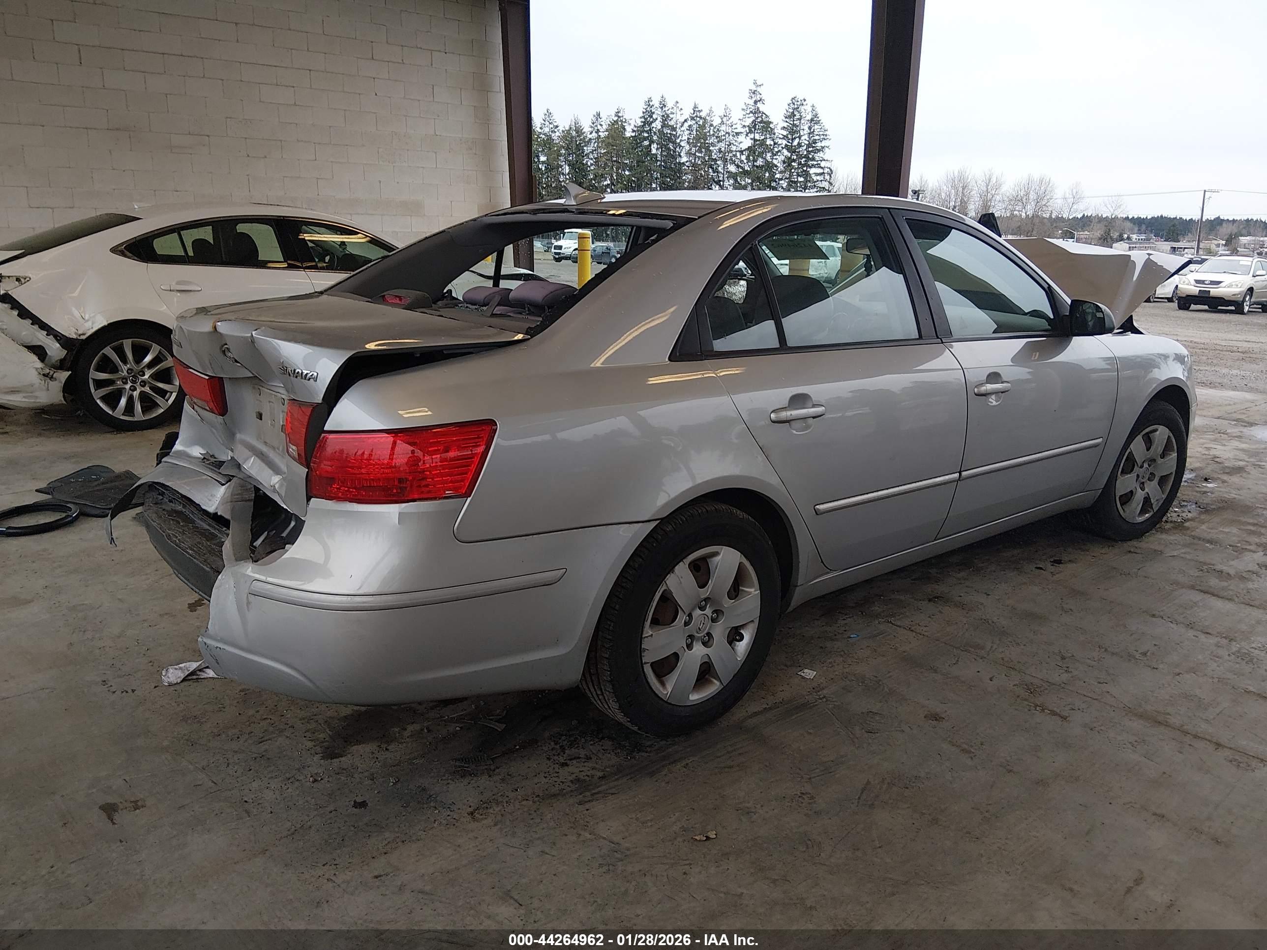 HYUNDAI SONATA image 4