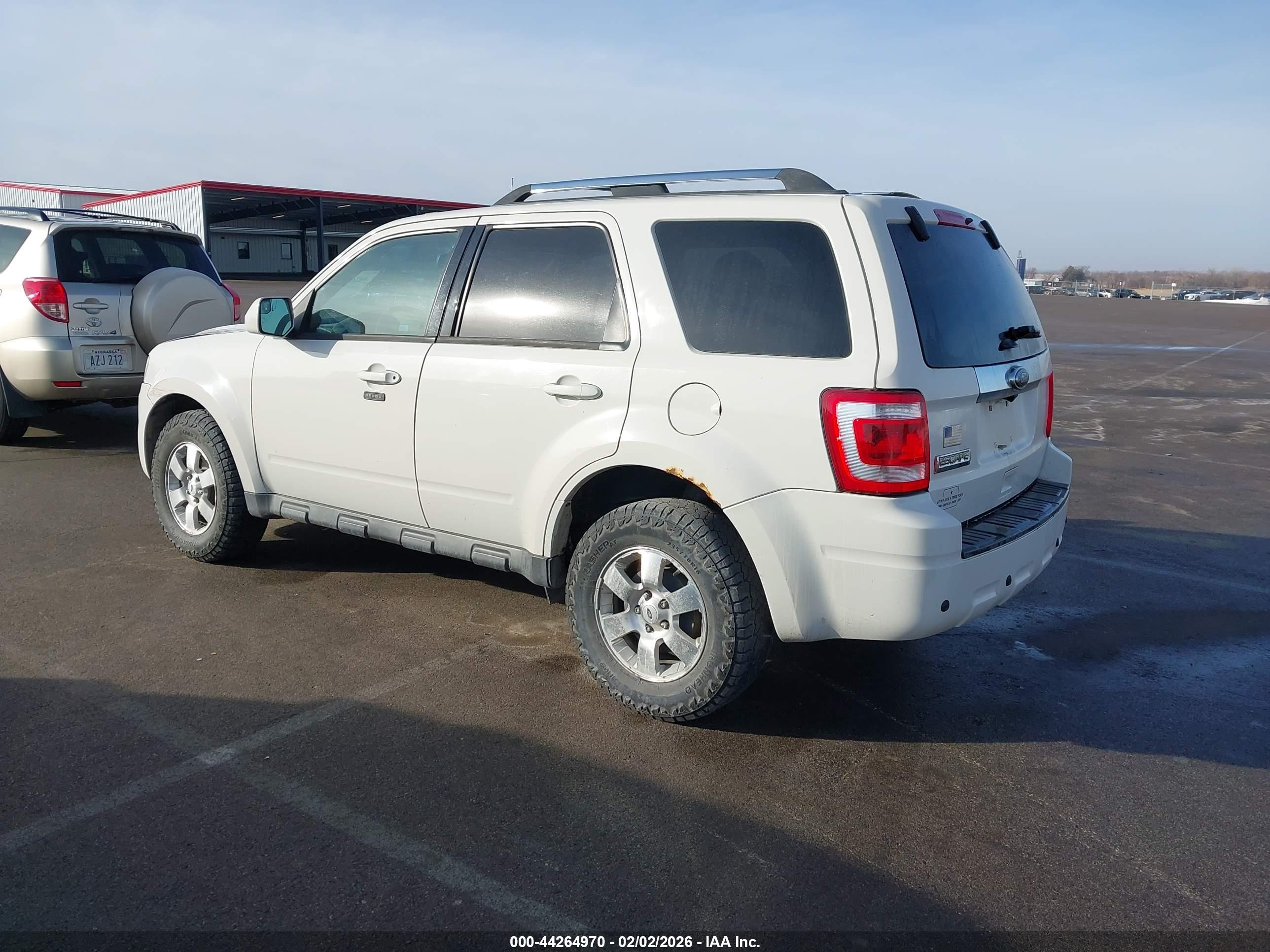 FORD ESCAPE image 3