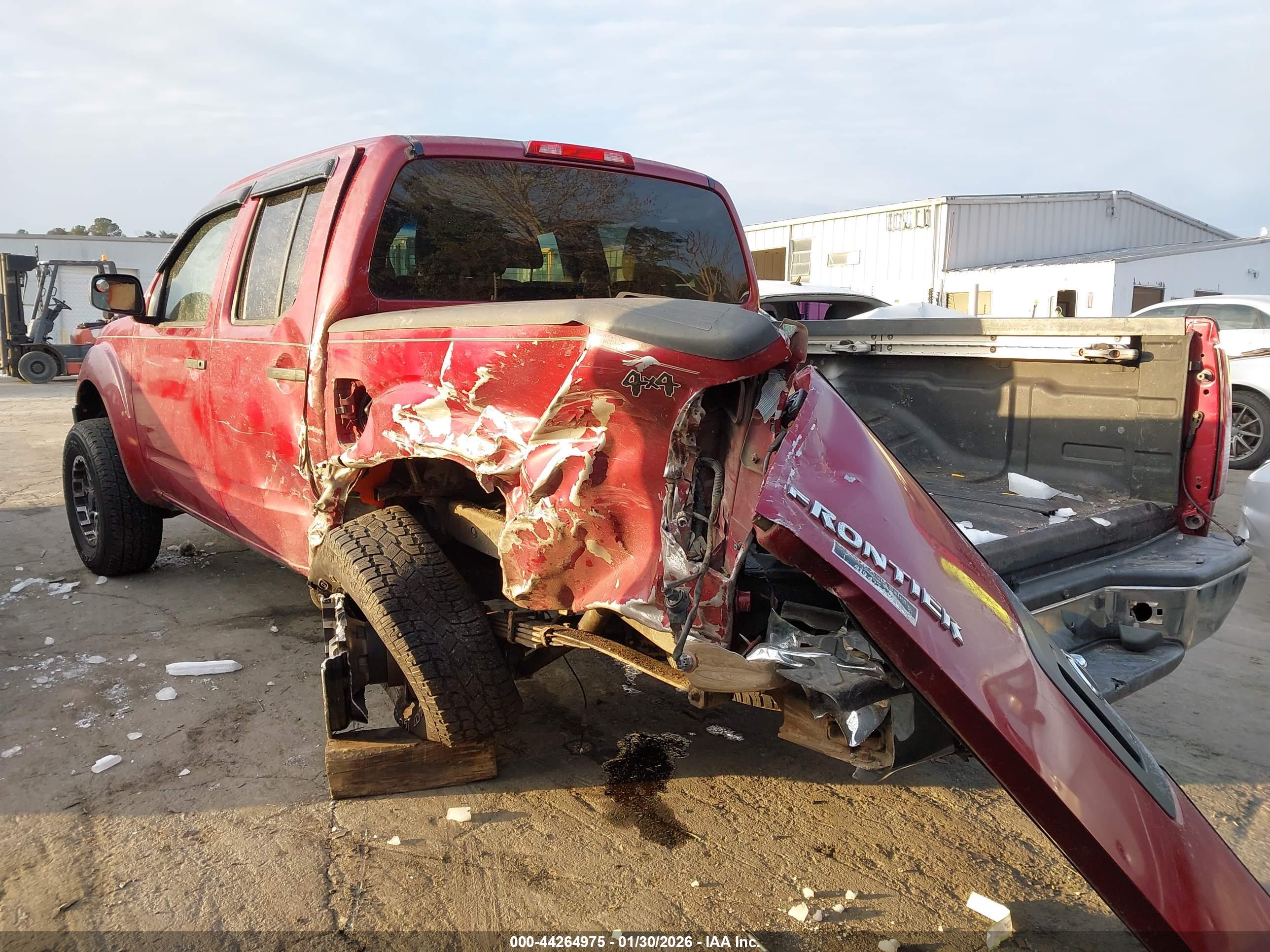 NISSAN FRONTIER image 3