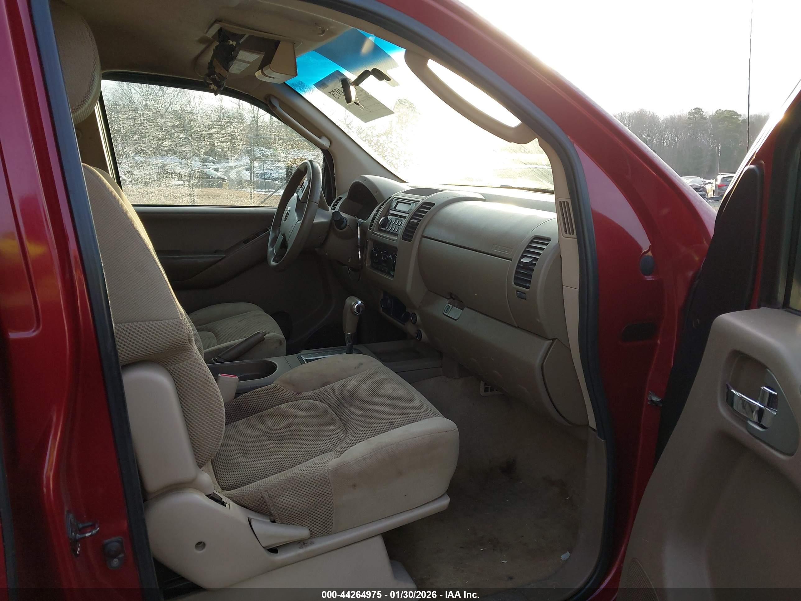 NISSAN FRONTIER image 5