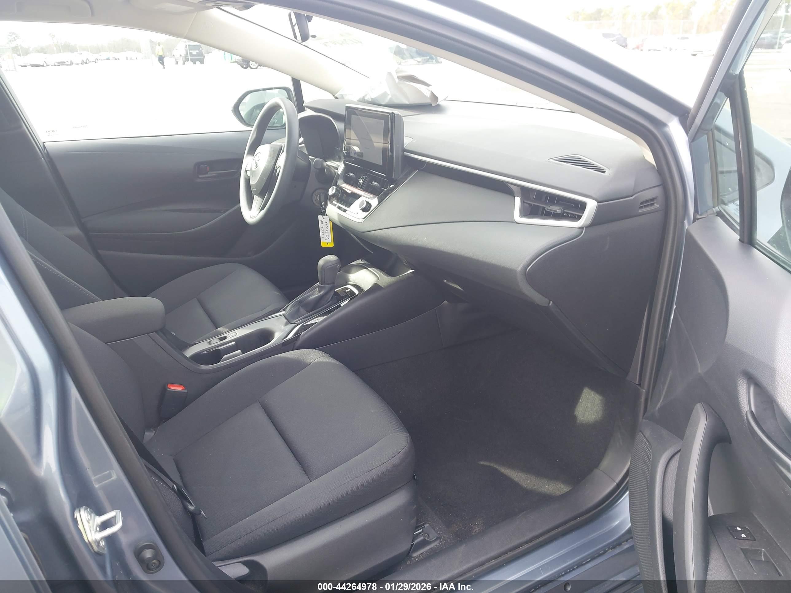 TOYOTA COROLLA image 5