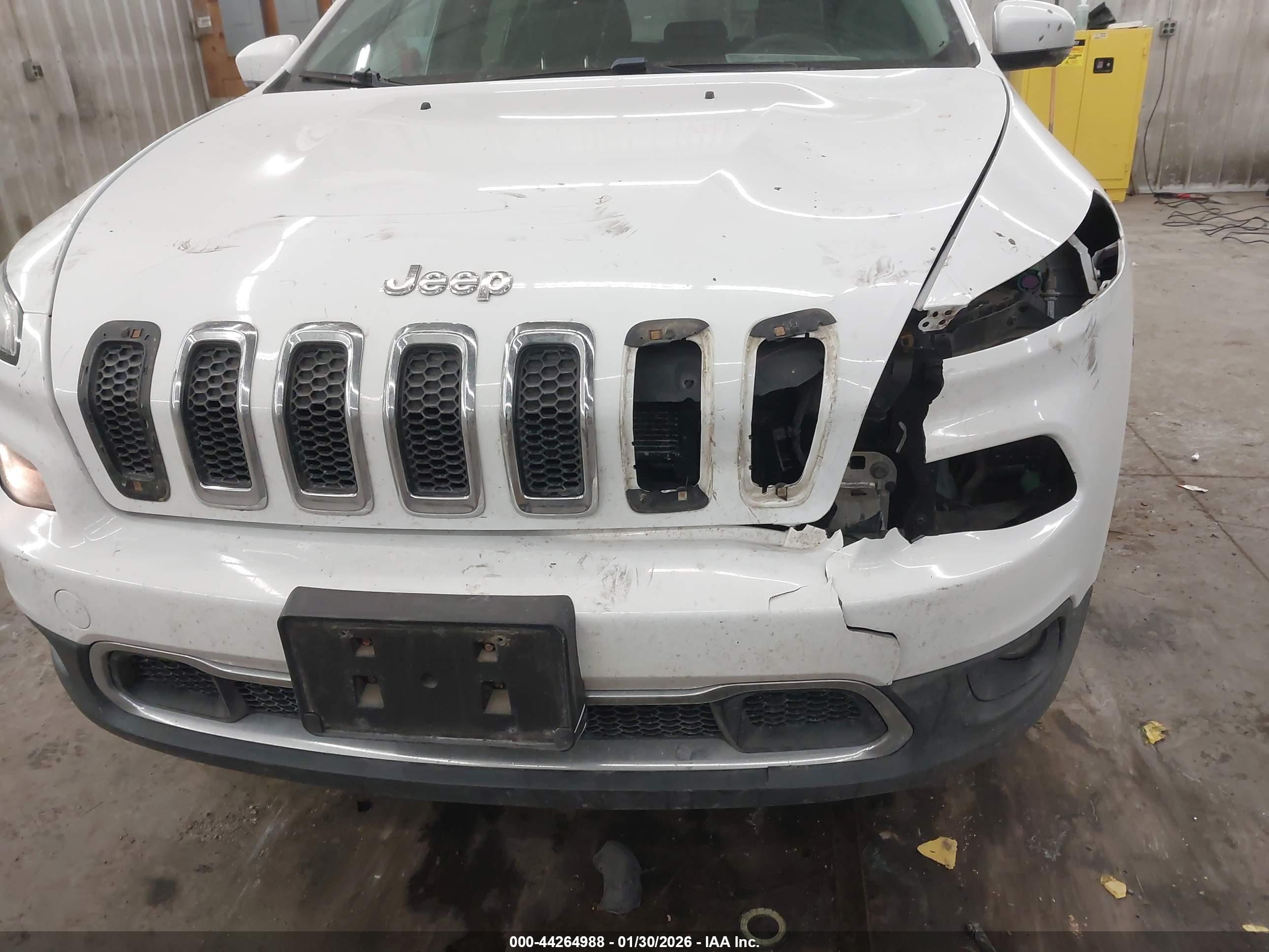 JEEP CHEROKEE image 6