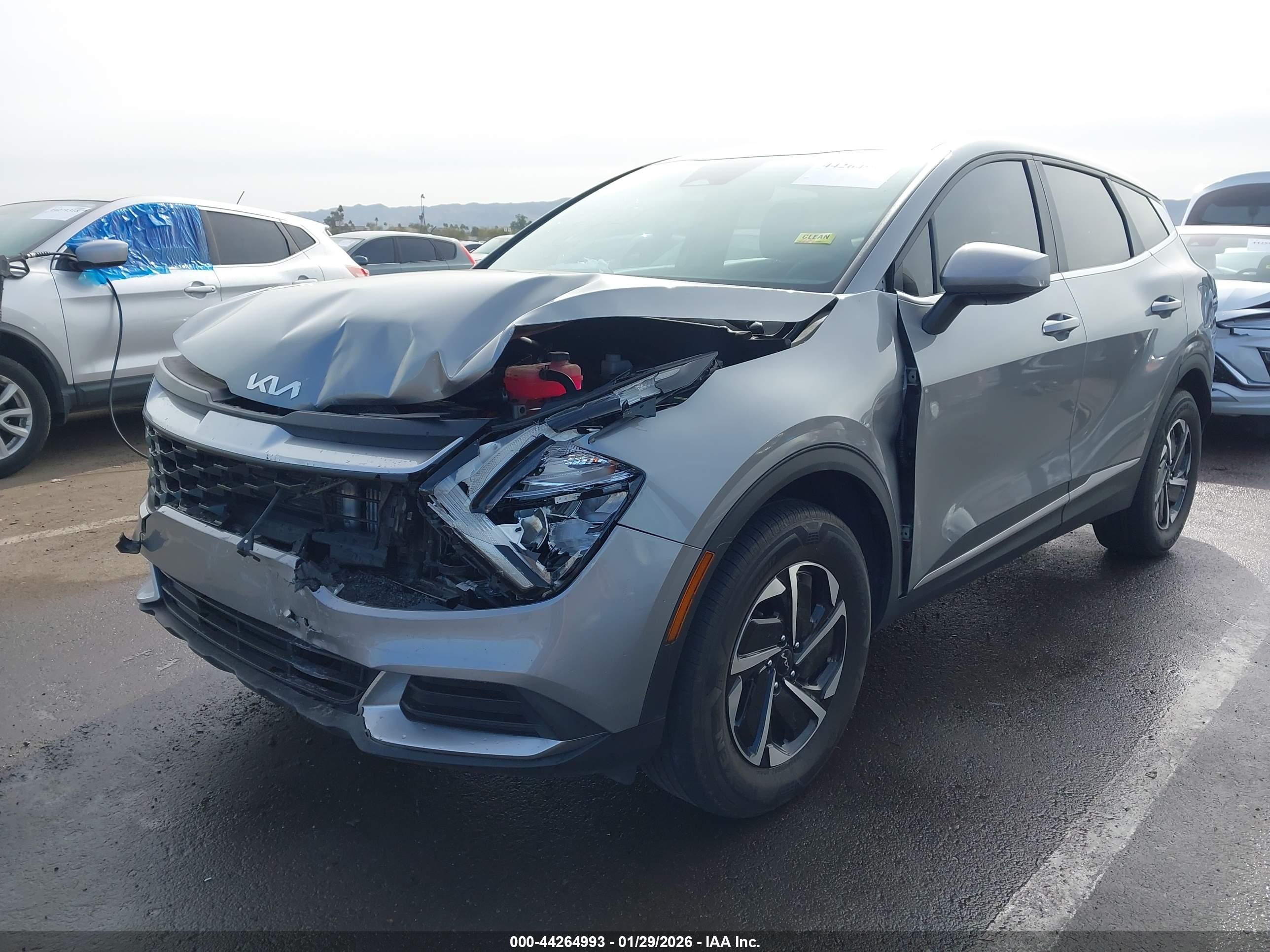 KIA SPORTAGE image 2