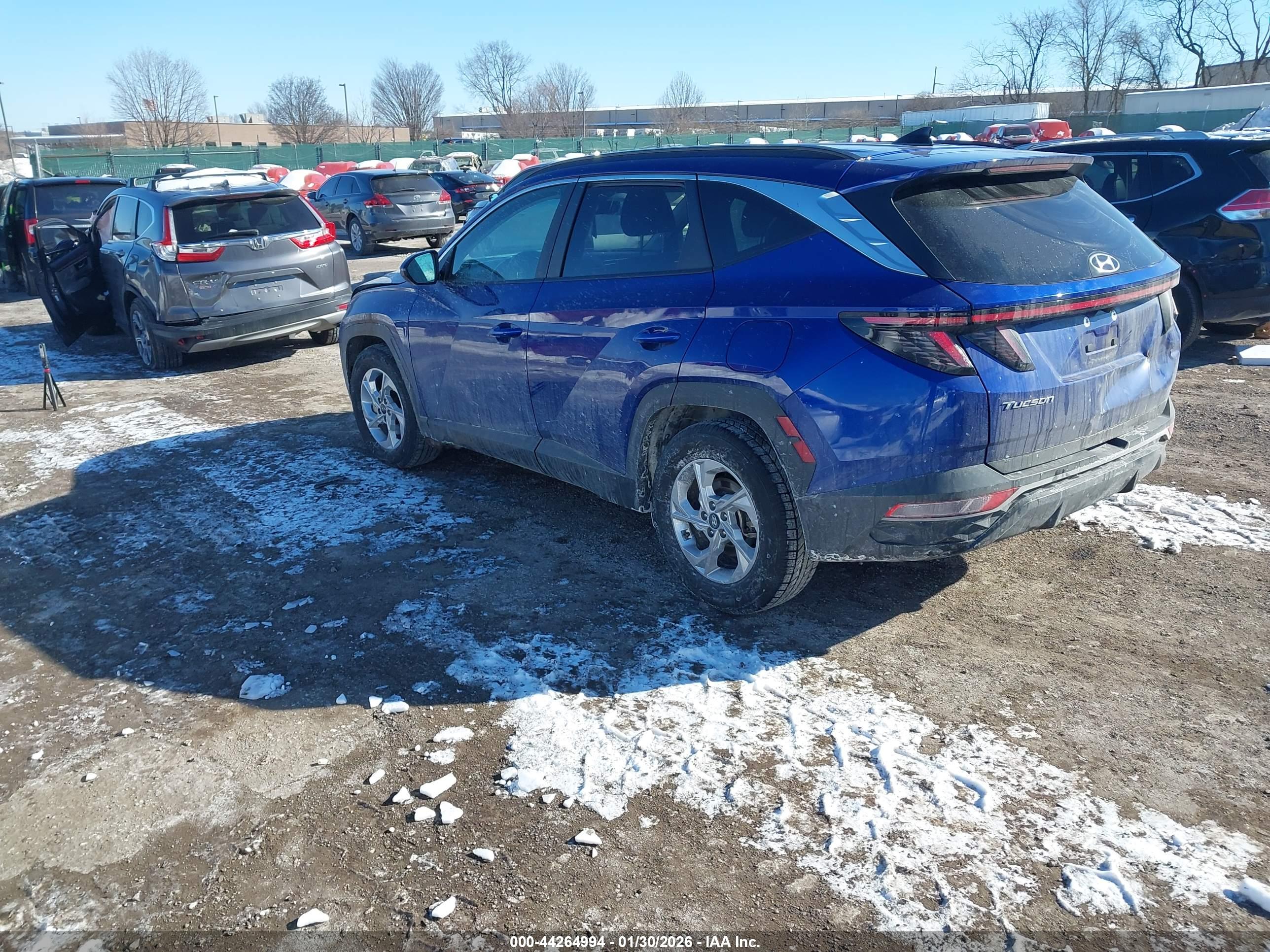HYUNDAI TUCSON image 3
