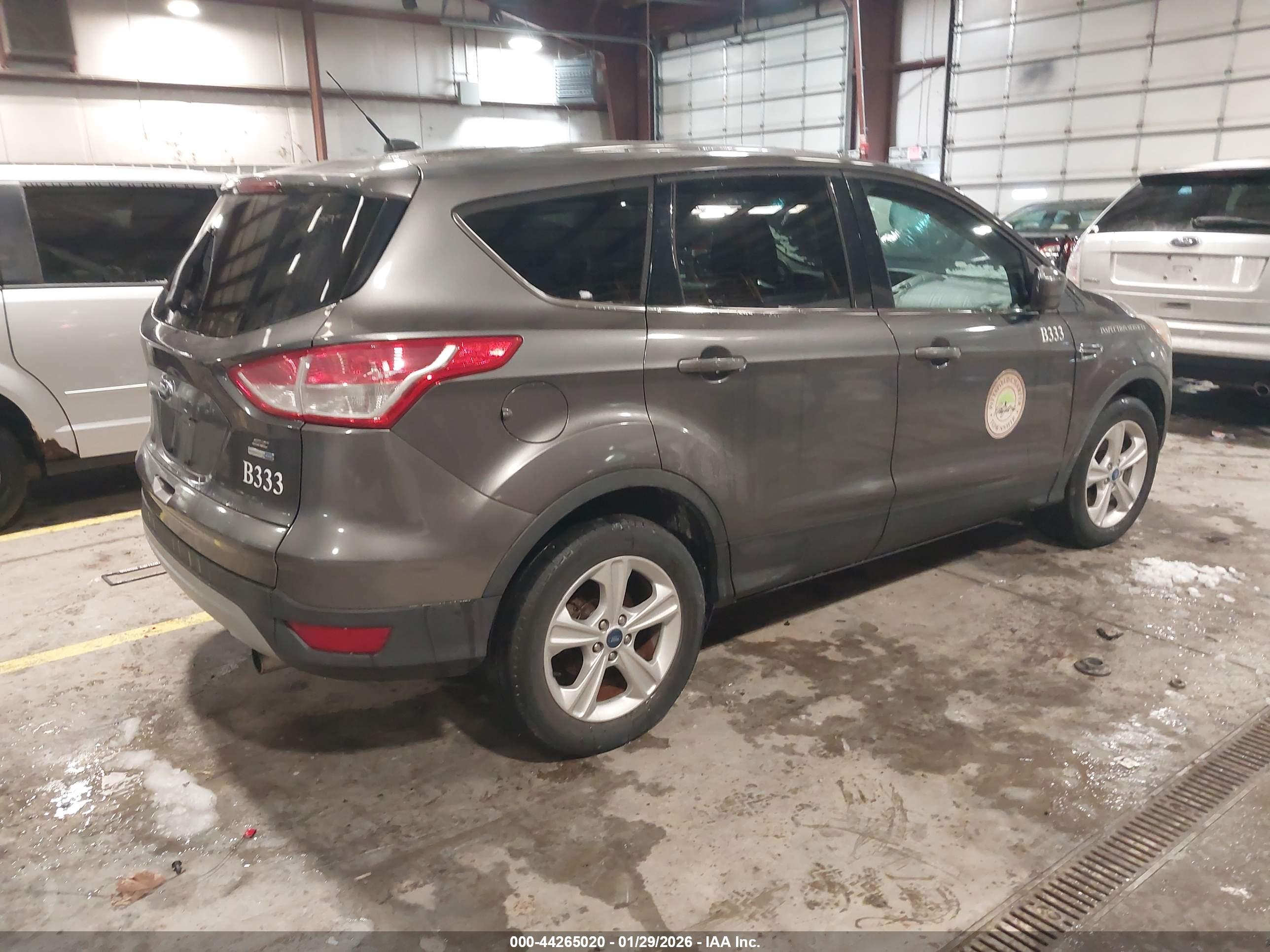 FORD ESCAPE image 4