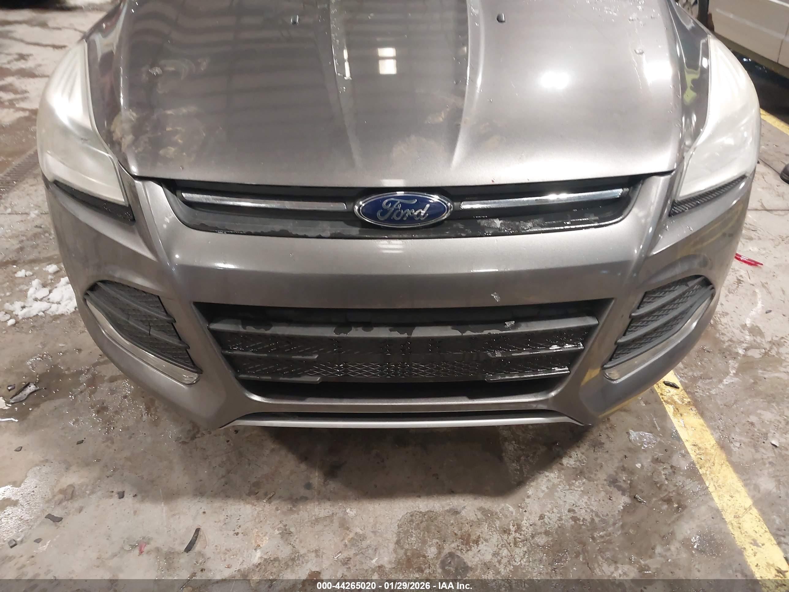 FORD ESCAPE image 6