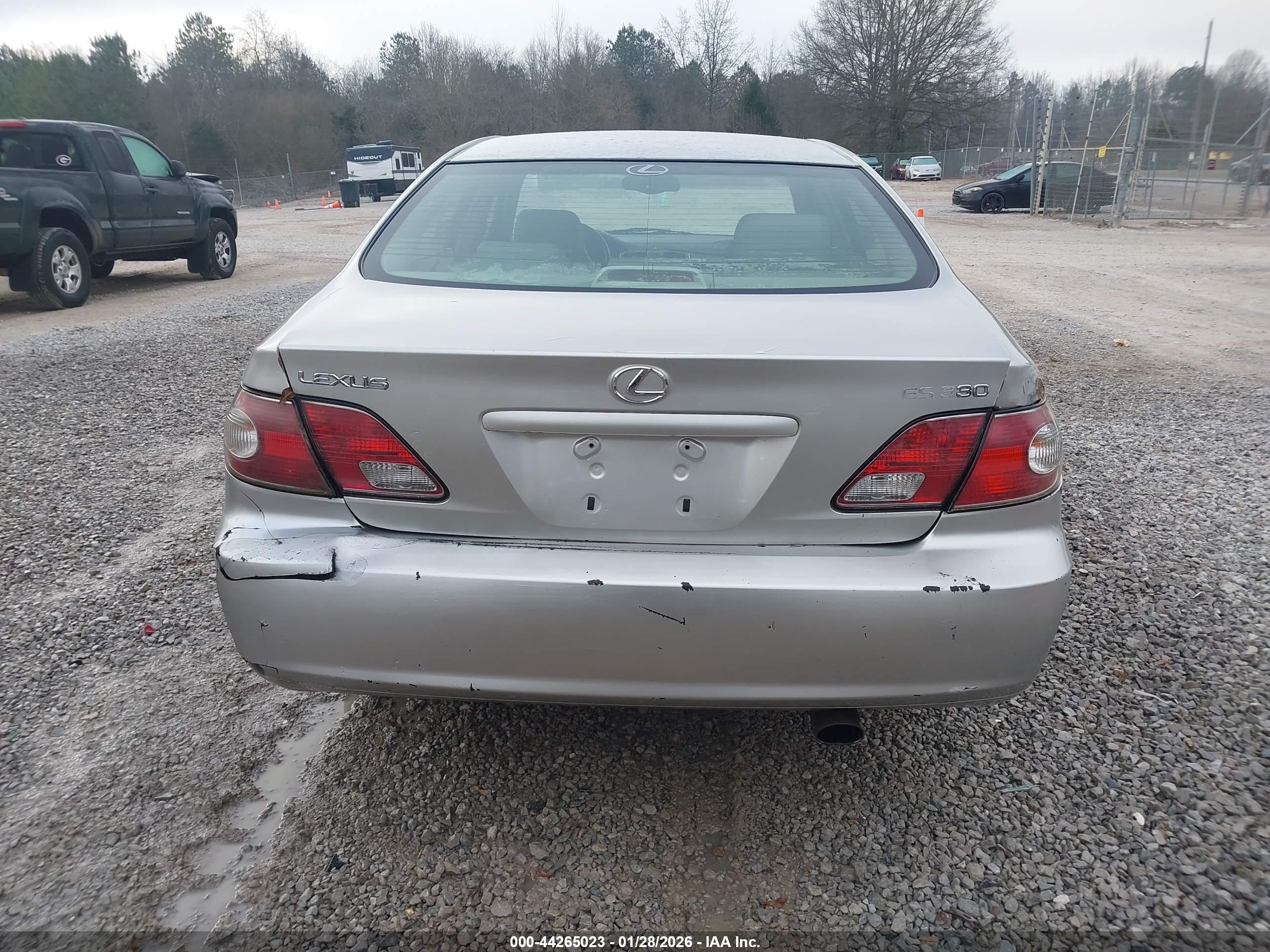 LEXUS ES image 6