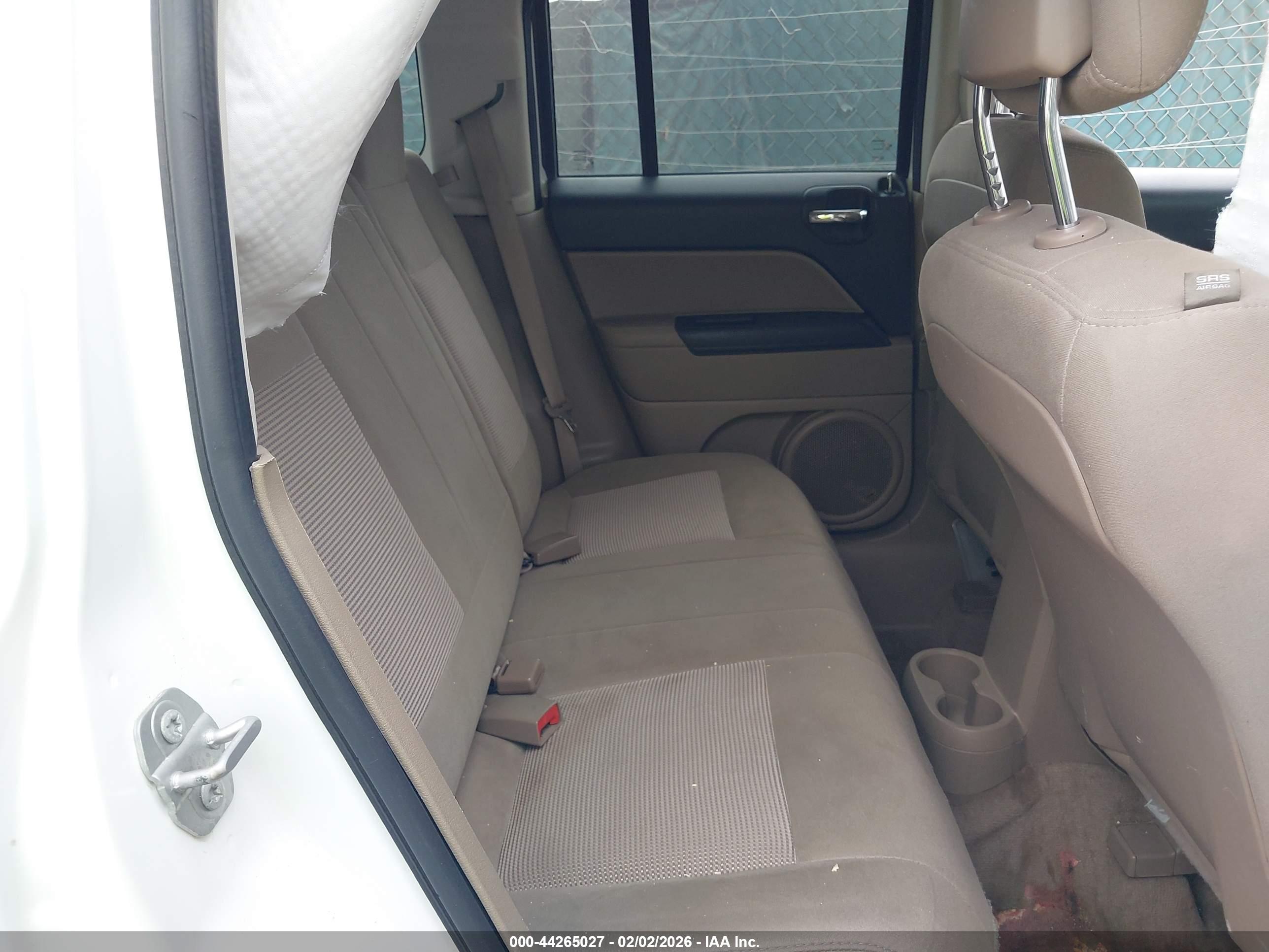 JEEP PATRIOT image 8