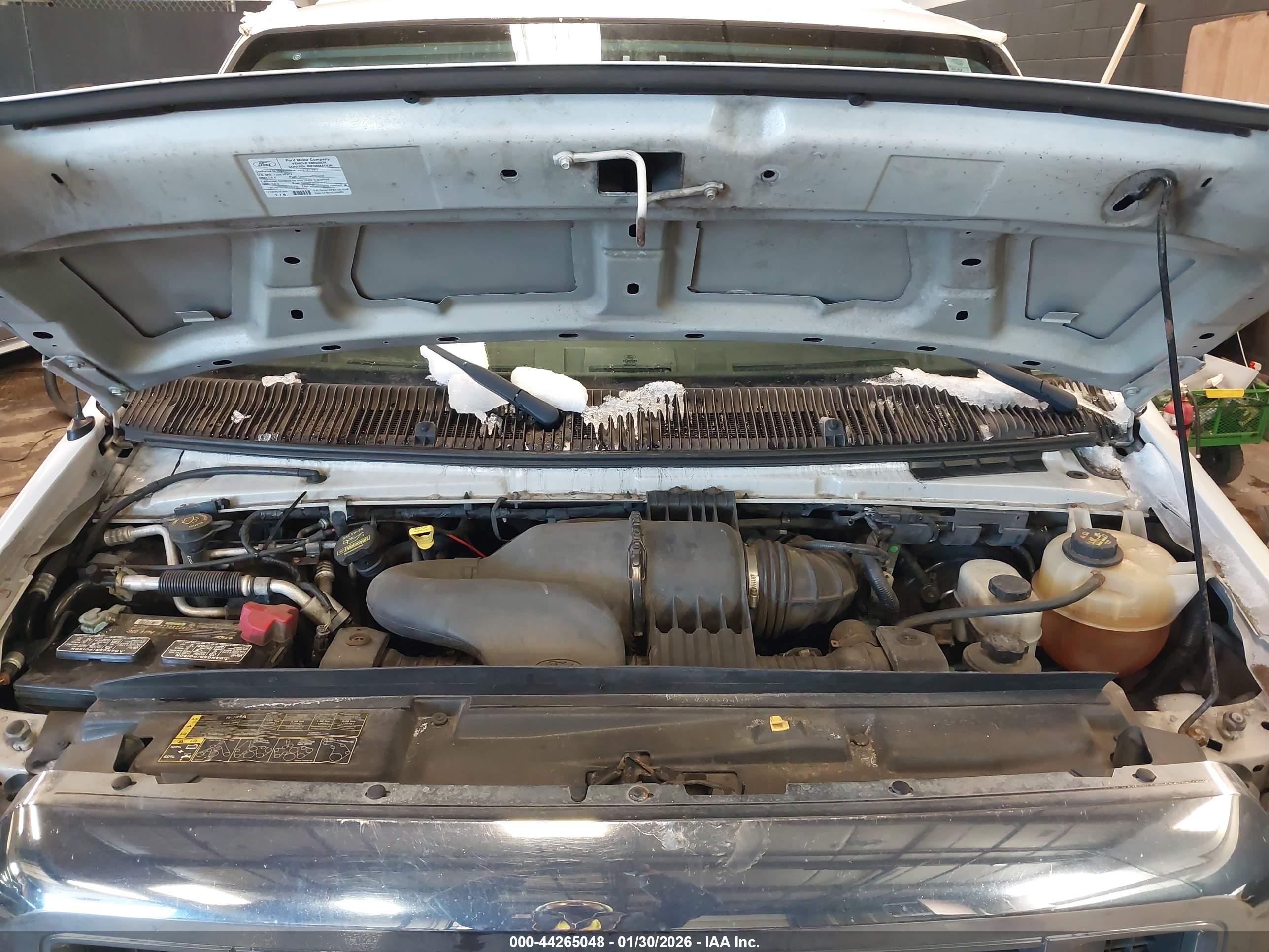FORD E-350 image 10