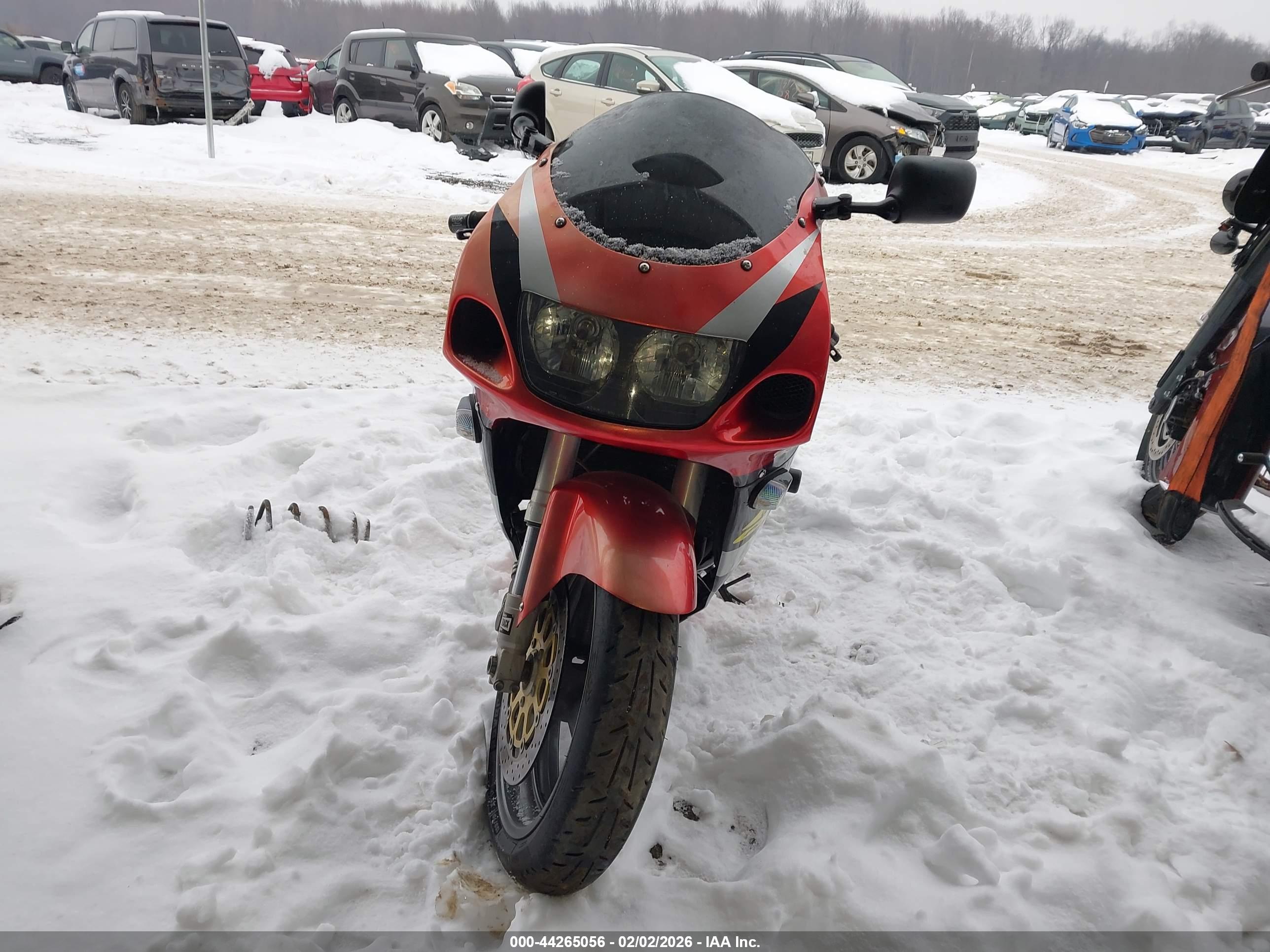 SUZUKI GSX-R750 image 5