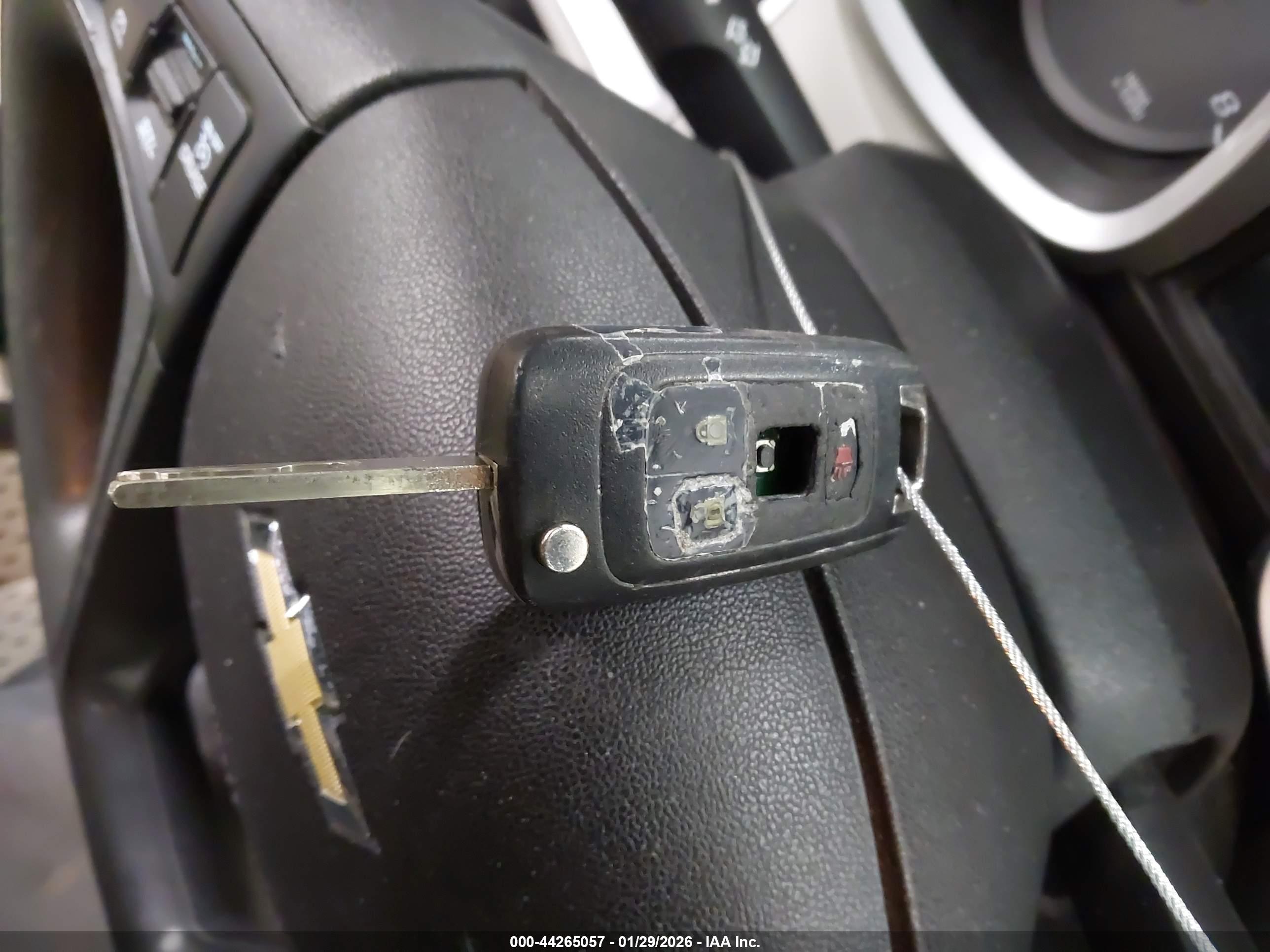 CHEVROLET EQUINOX image 11