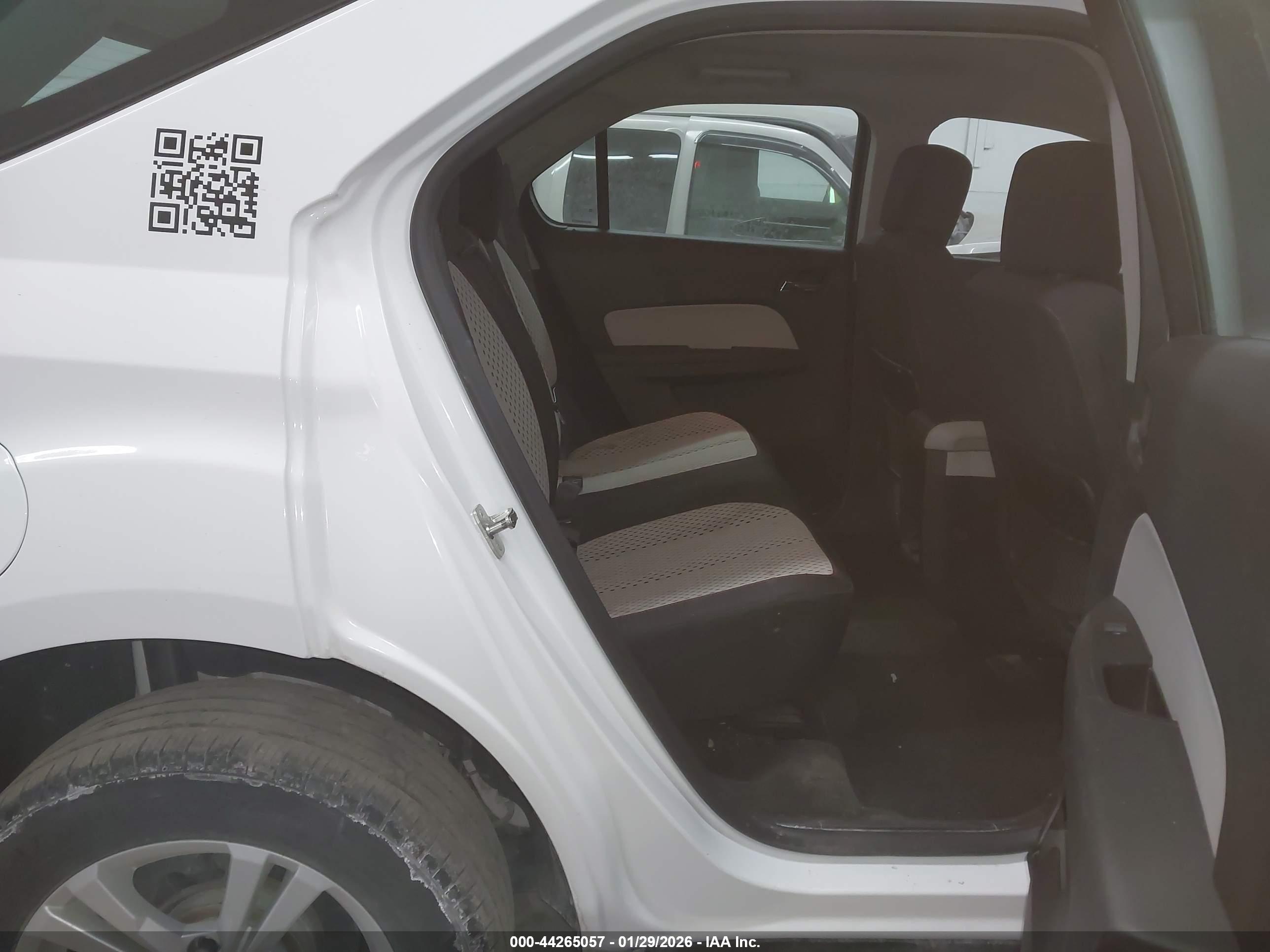 CHEVROLET EQUINOX image 8