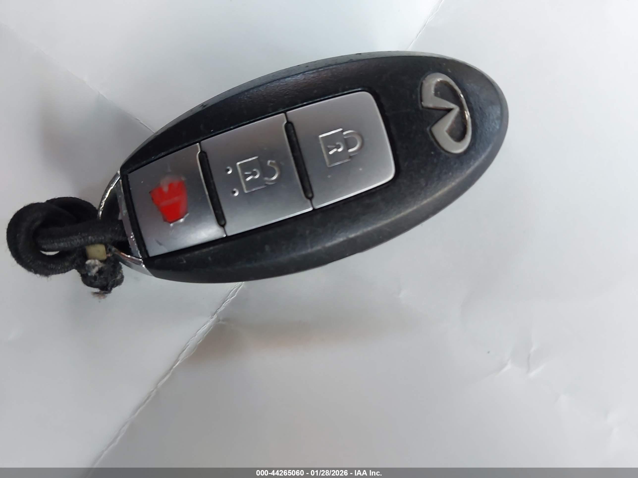 INFINITI EX35 image 11