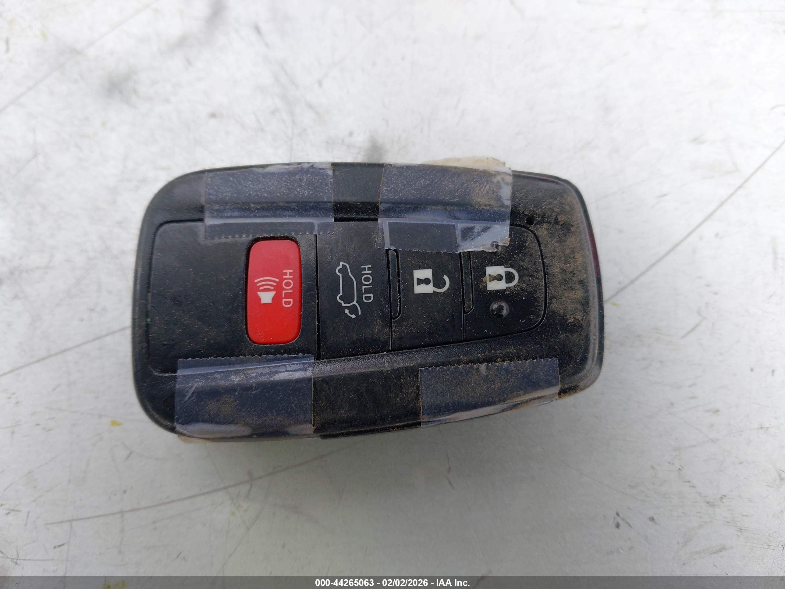 TOYOTA RAV4 image 11